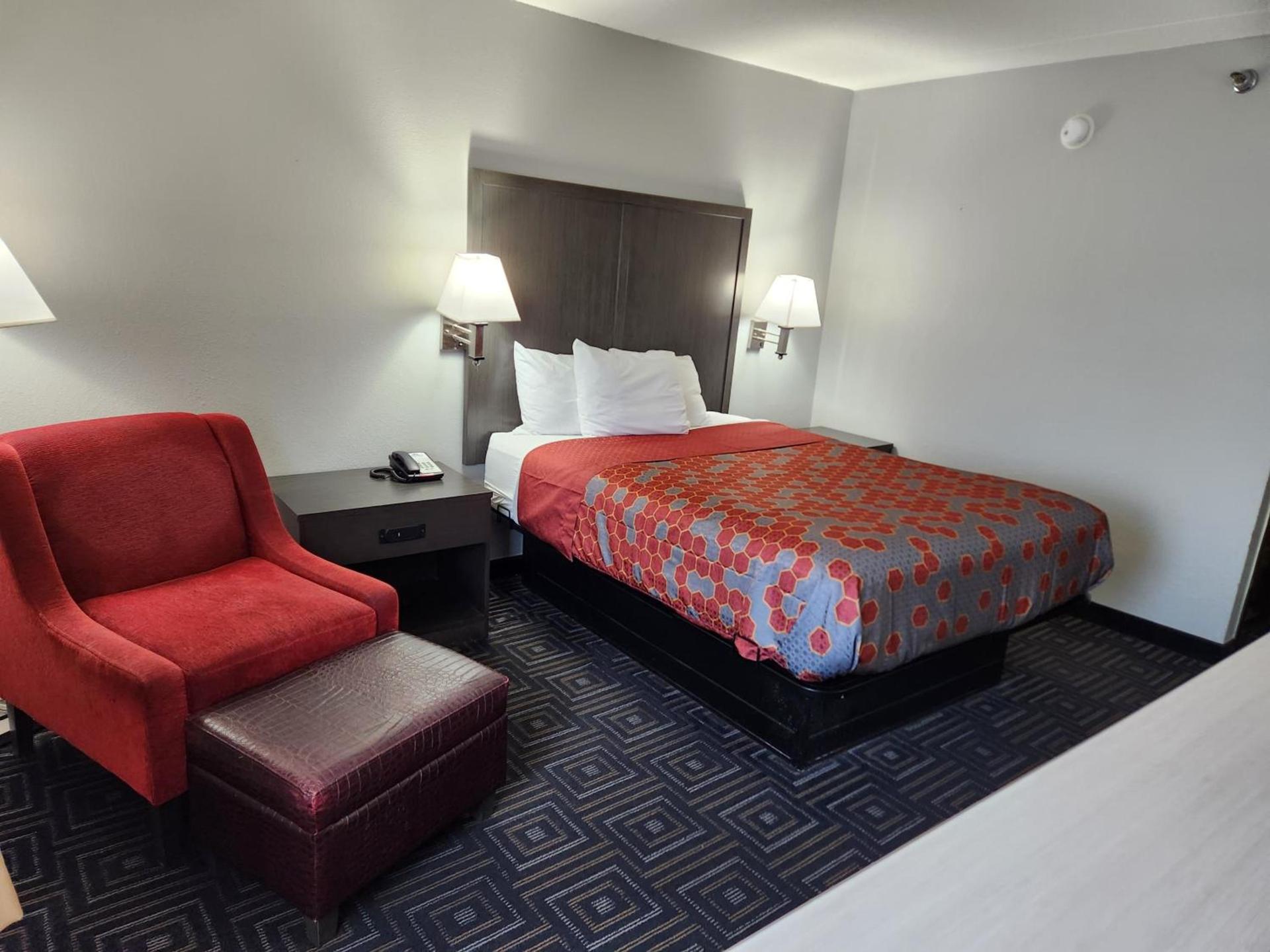 Twin Cities Inn, Mounds View photo 22