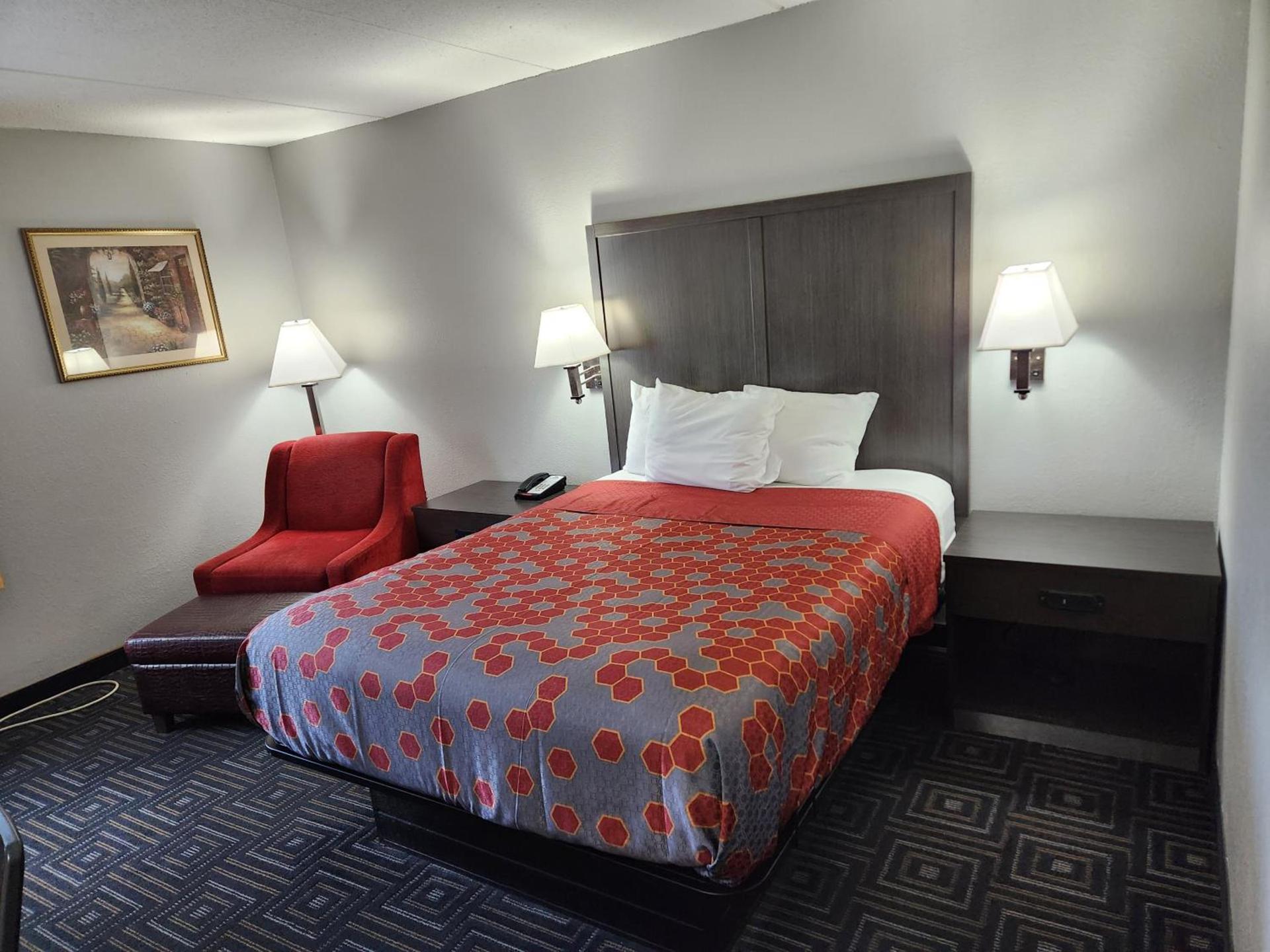 Twin Cities Inn, Mounds View photo 18
