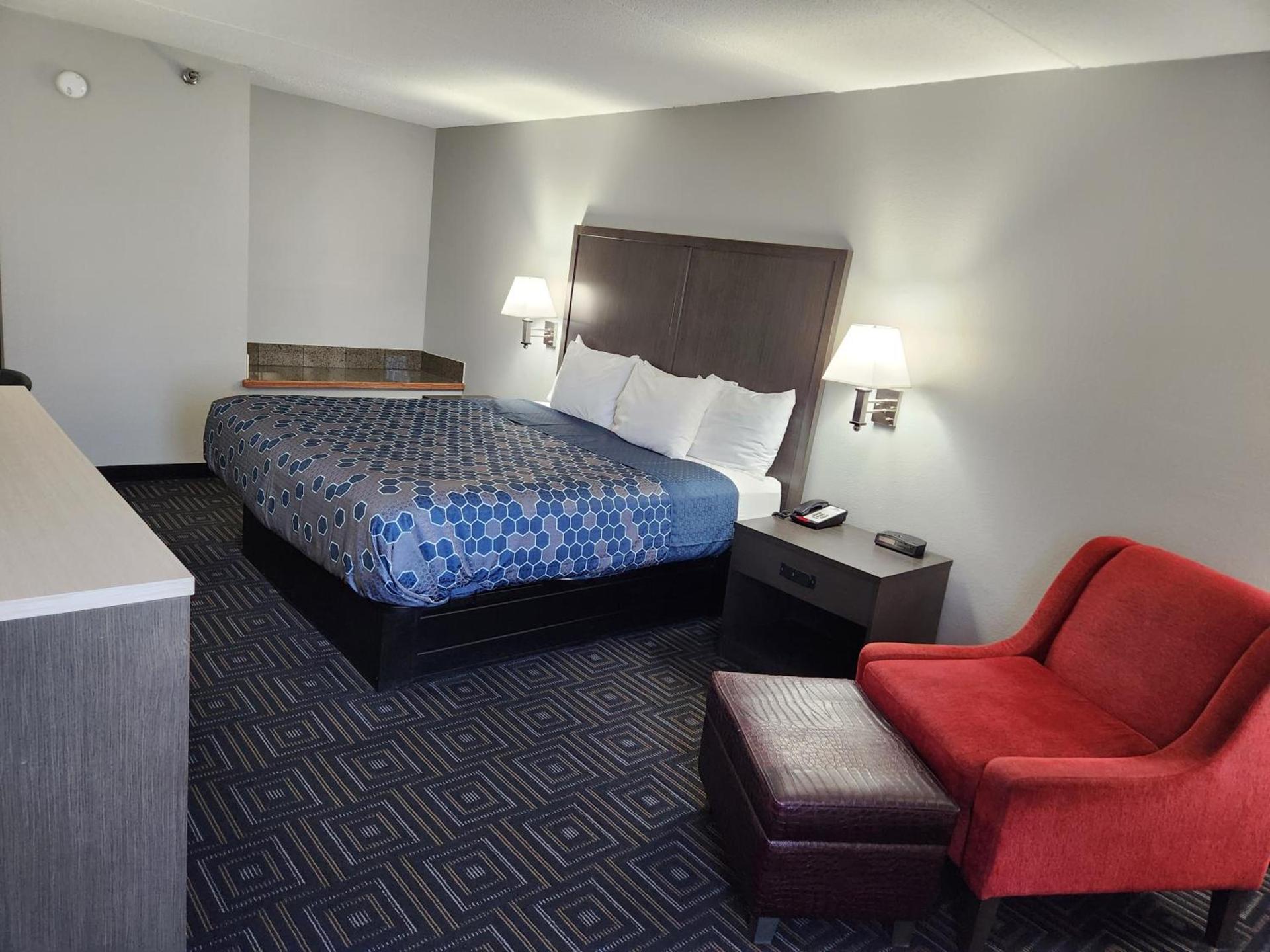 Twin Cities Inn, Mounds View photo 24