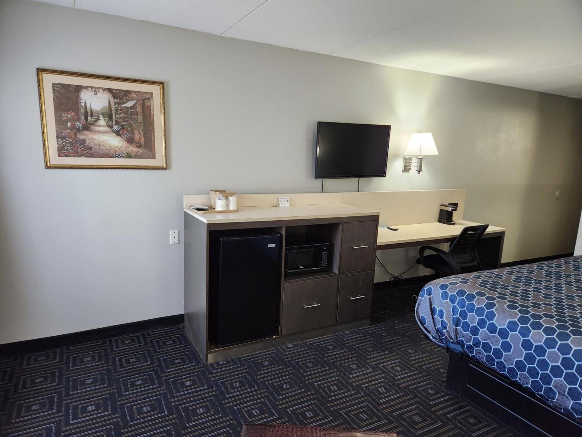 Twin Cities Inn, Mounds View photo 25