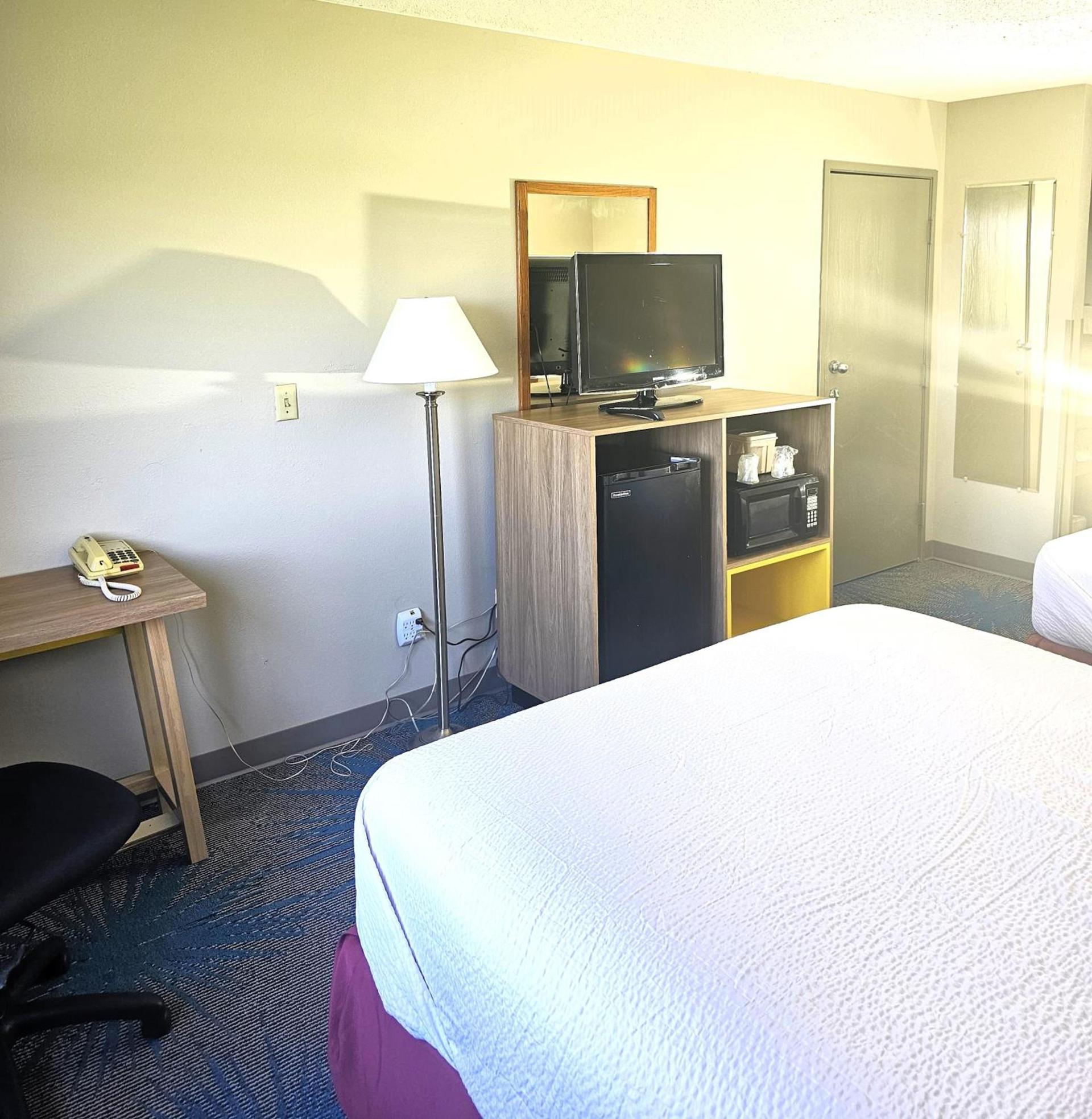Days Inn by Wyndham North Sioux City photo 50
