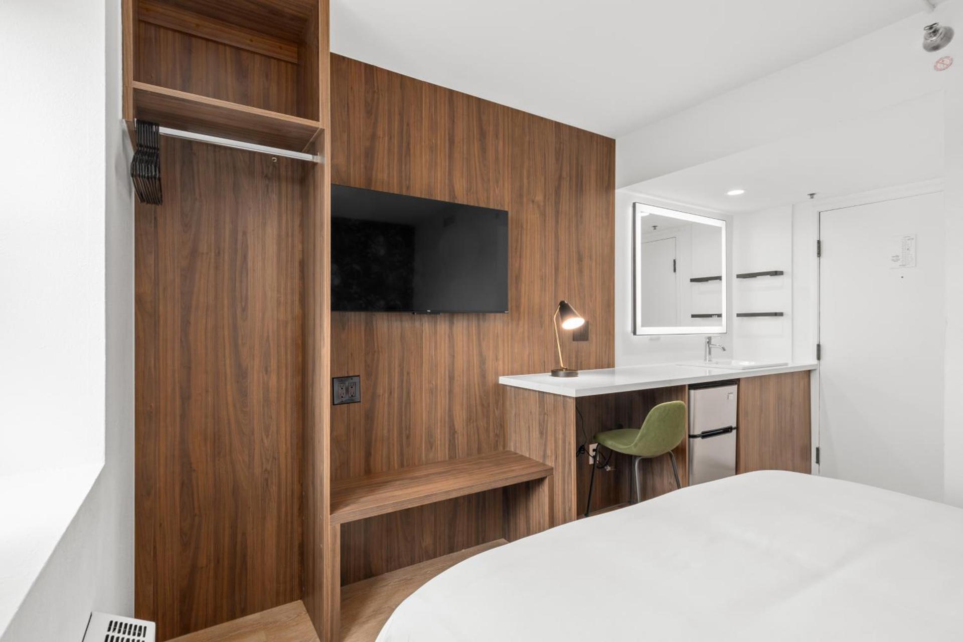 Uptown Inn - Limited Service Apart-Hotel photo 4