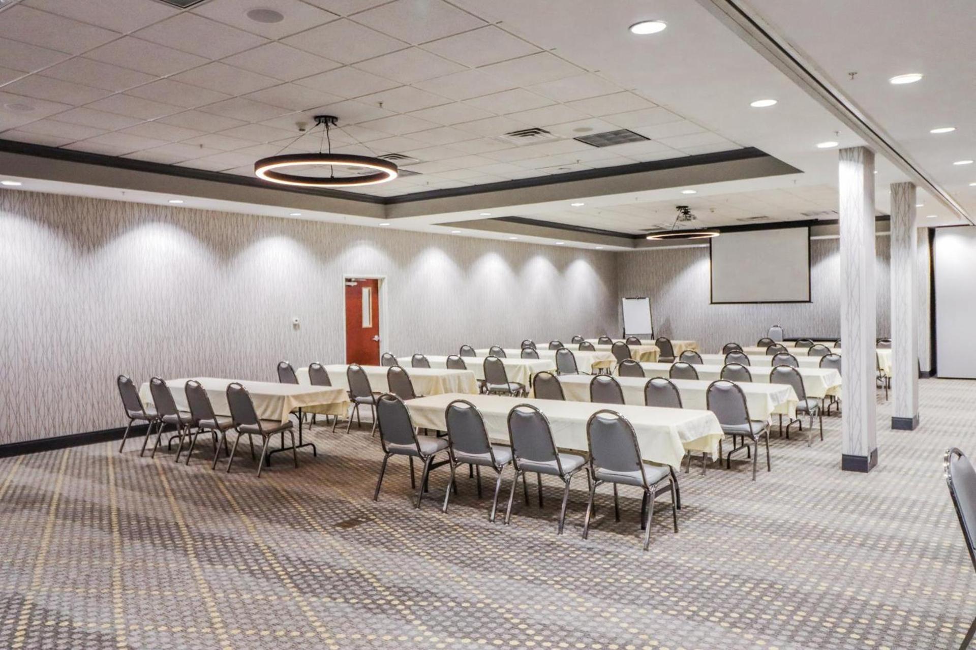Holiday Inn Quincy by IHG photo 24