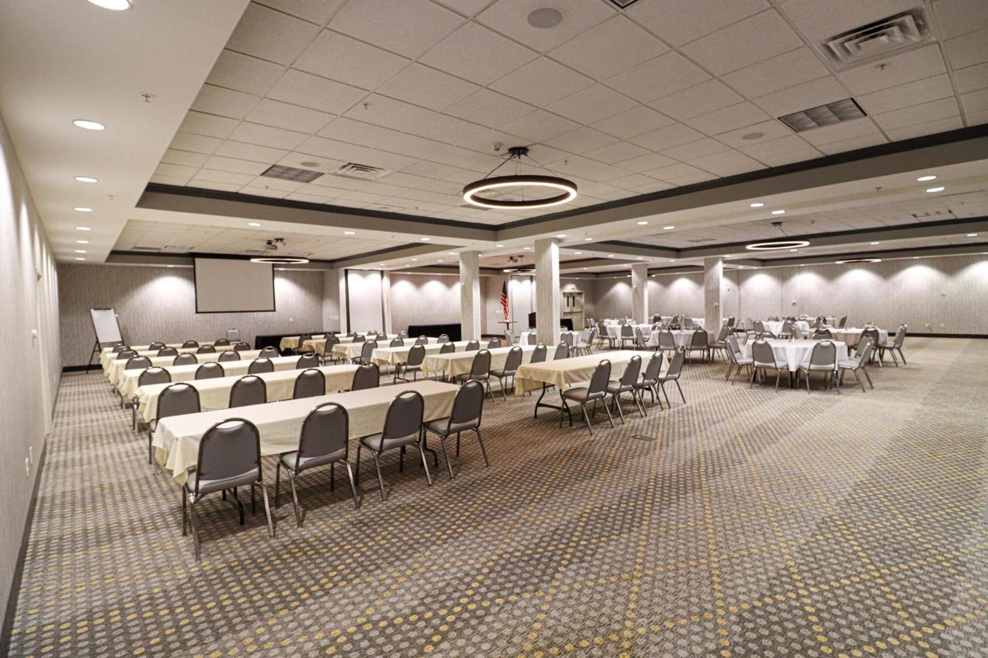 Holiday Inn Quincy by IHG photo 26