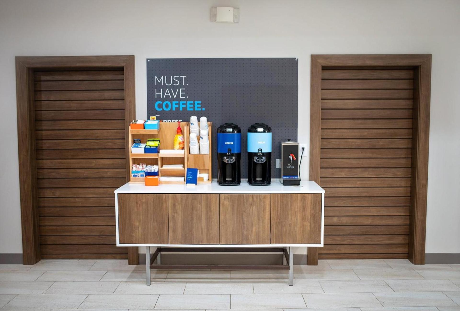 Holiday Inn Express Hotel & Suites Center by IHG photo 19
