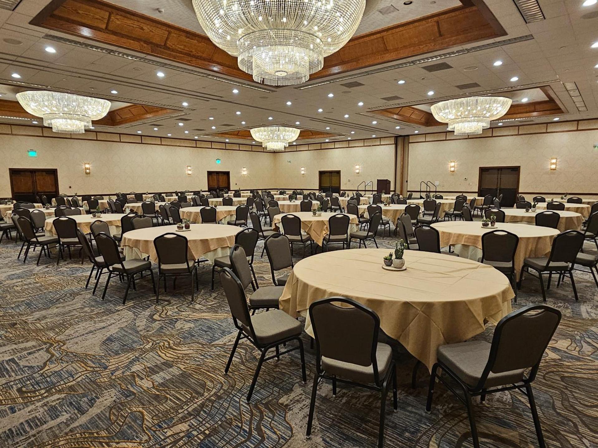 Crowne Plaza Phoenix - Chandler Golf Resort by IHG photo 73