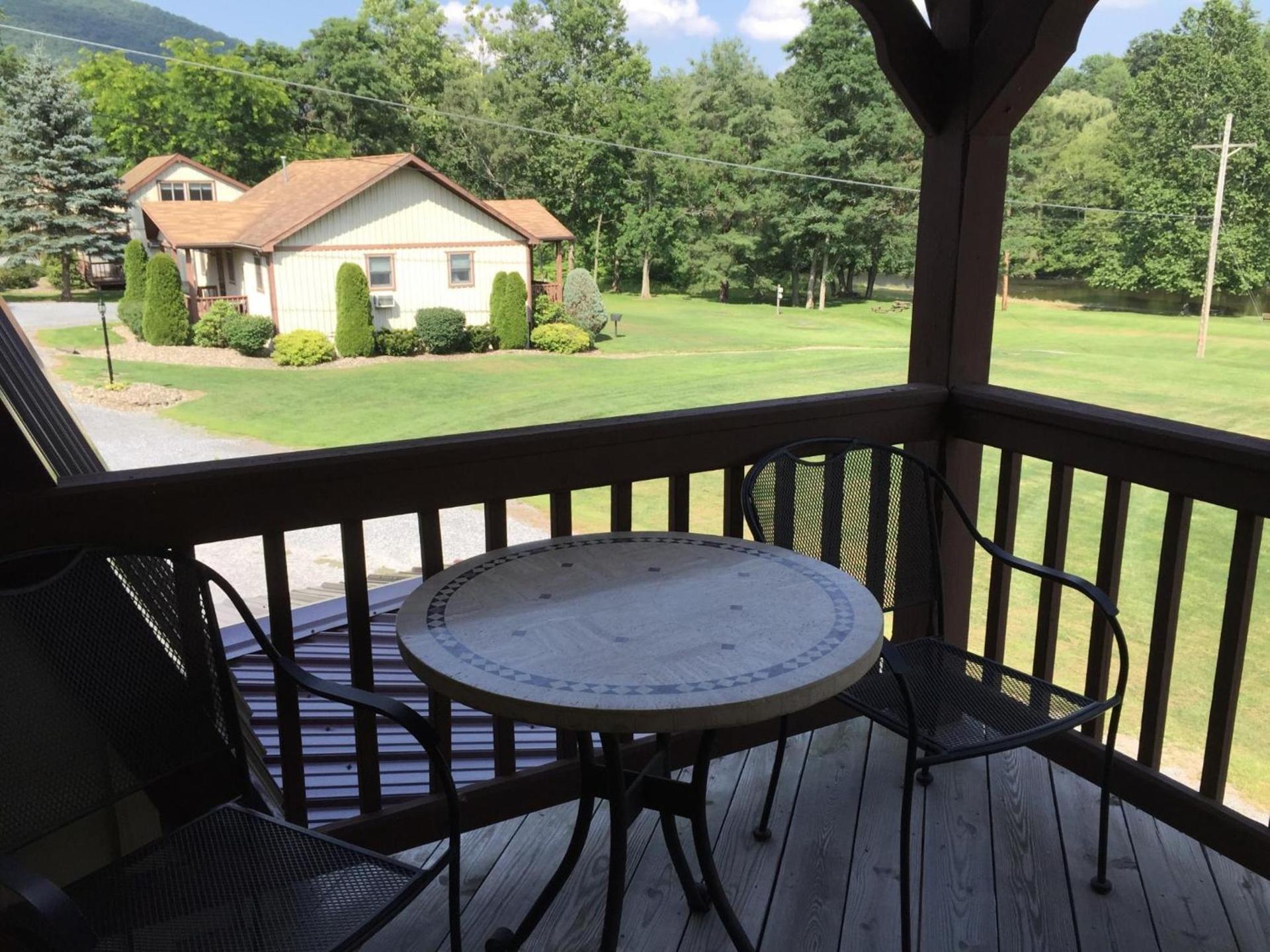 Rough Cut Lodge photo 45