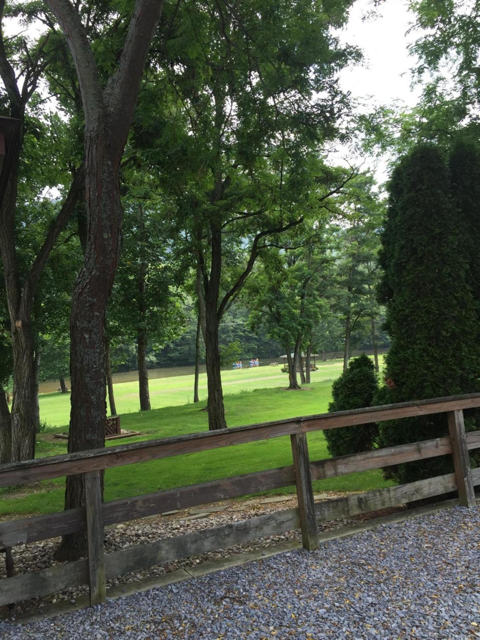 Rough Cut Lodge photo 44