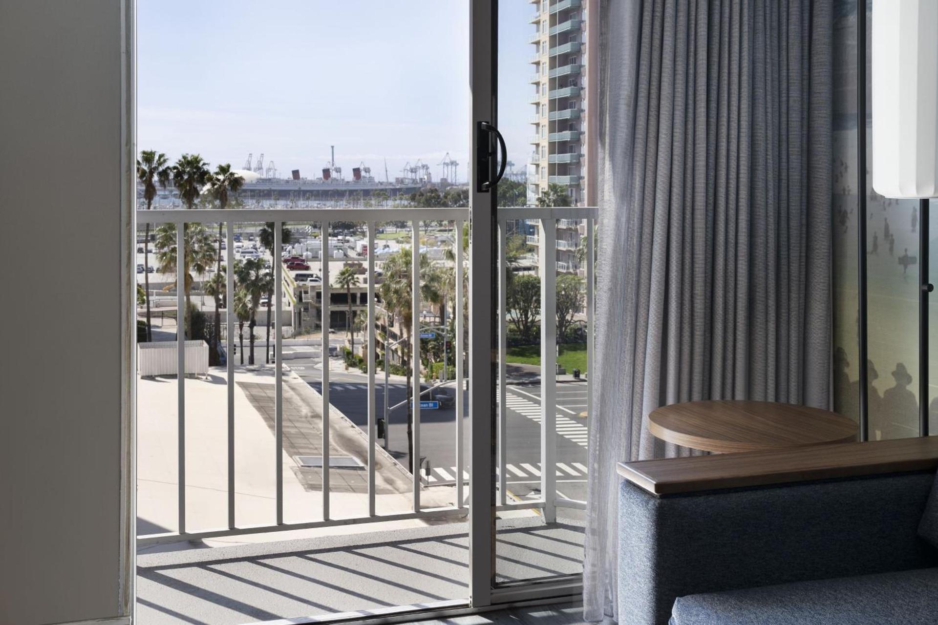 Courtyard by Marriott Long Beach Downtown photo 16