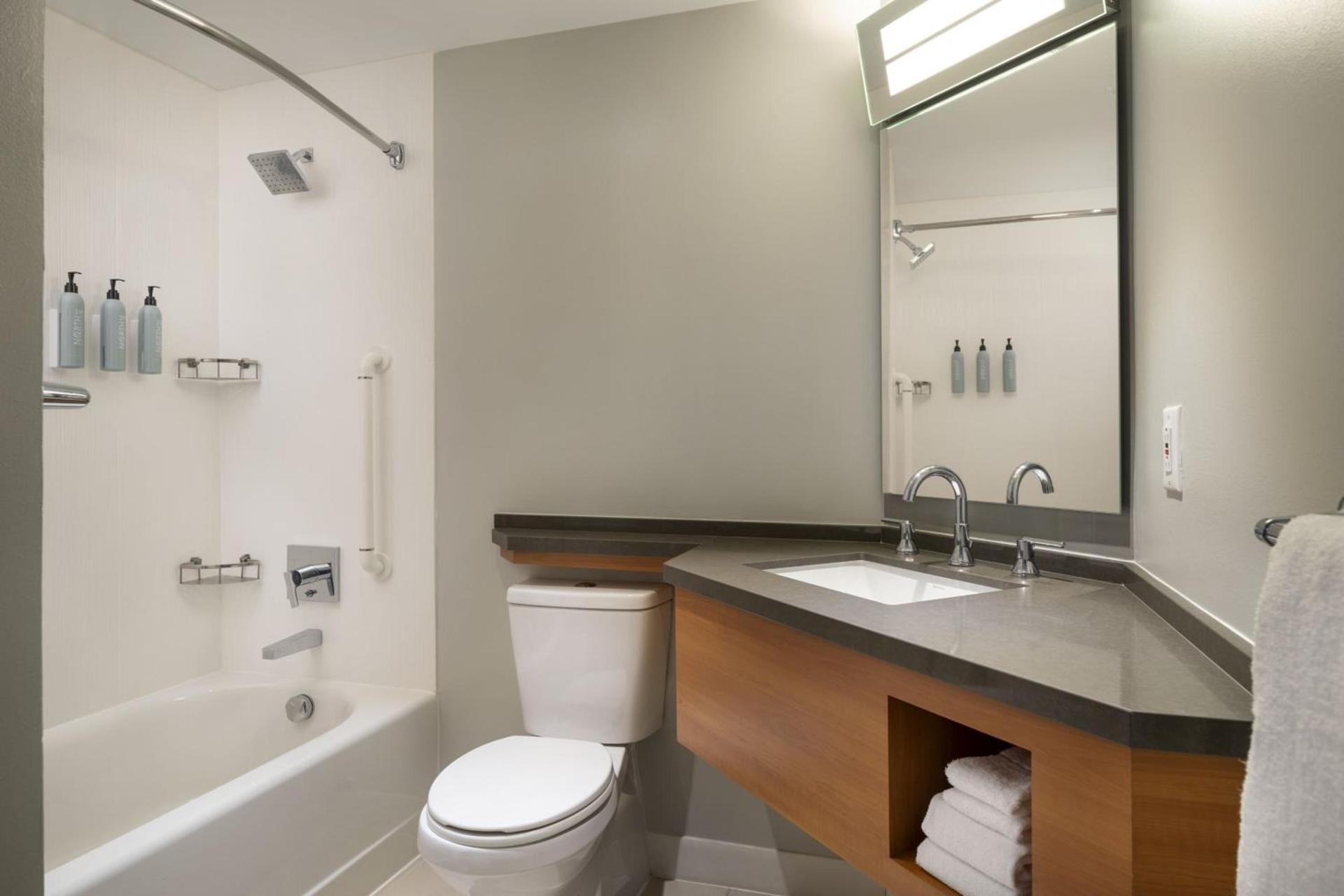 Courtyard by Marriott Long Beach Downtown photo 19