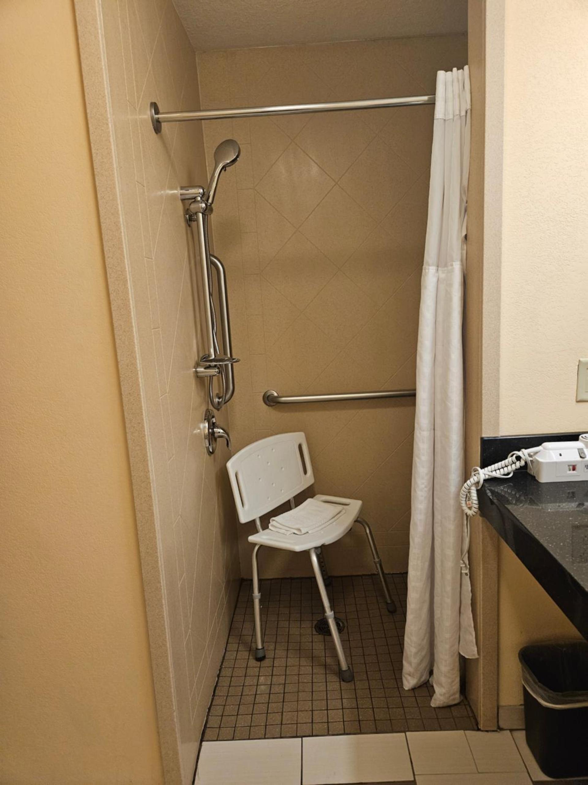 Comfort Inn & Suites Ankeny - Des Moines photo 31