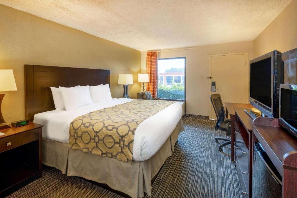 Park Inn by Radisson, Columbus State University Area photo 50