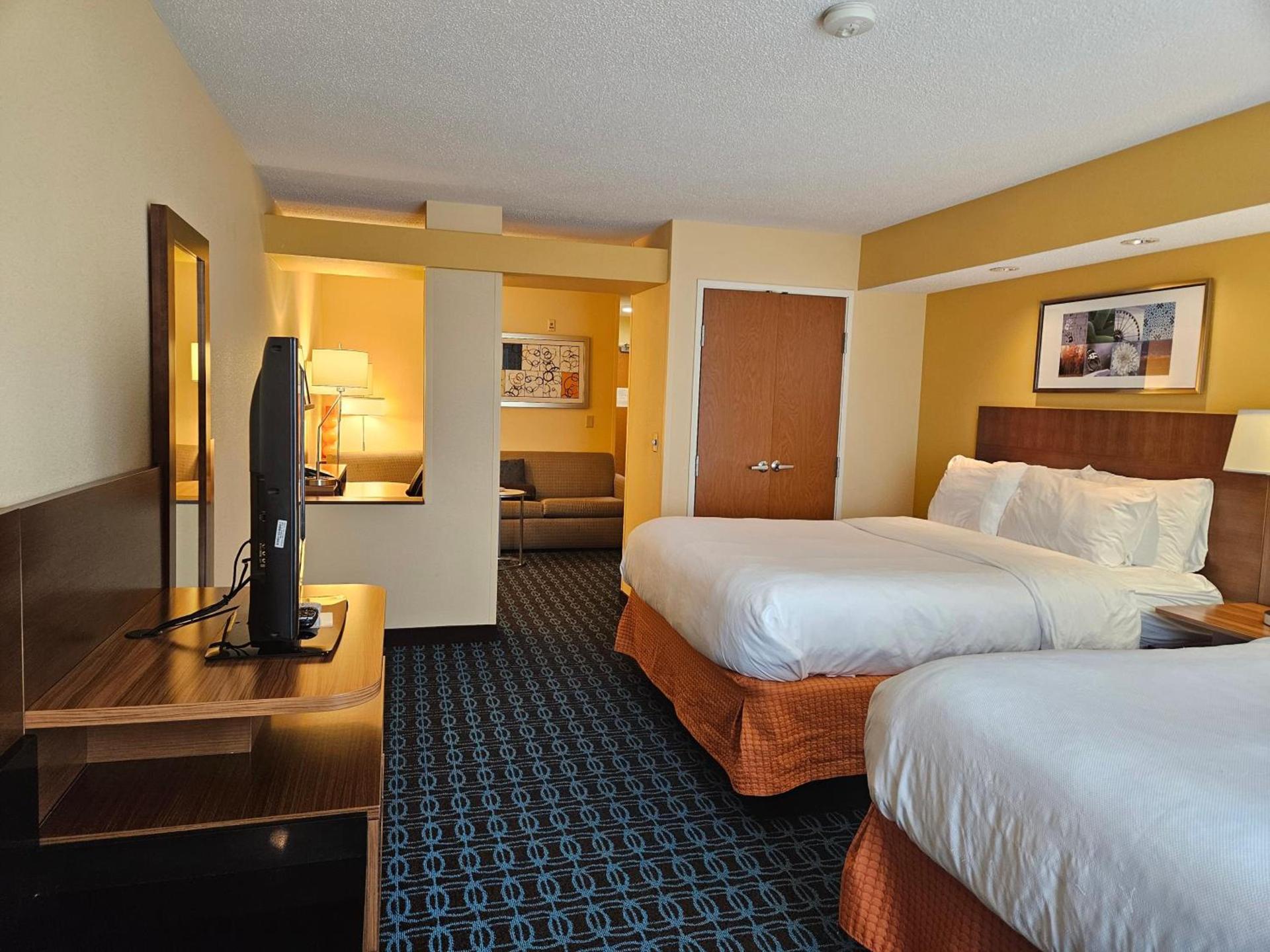 Comfort Inn & Suites Ankeny - Des Moines photo 37