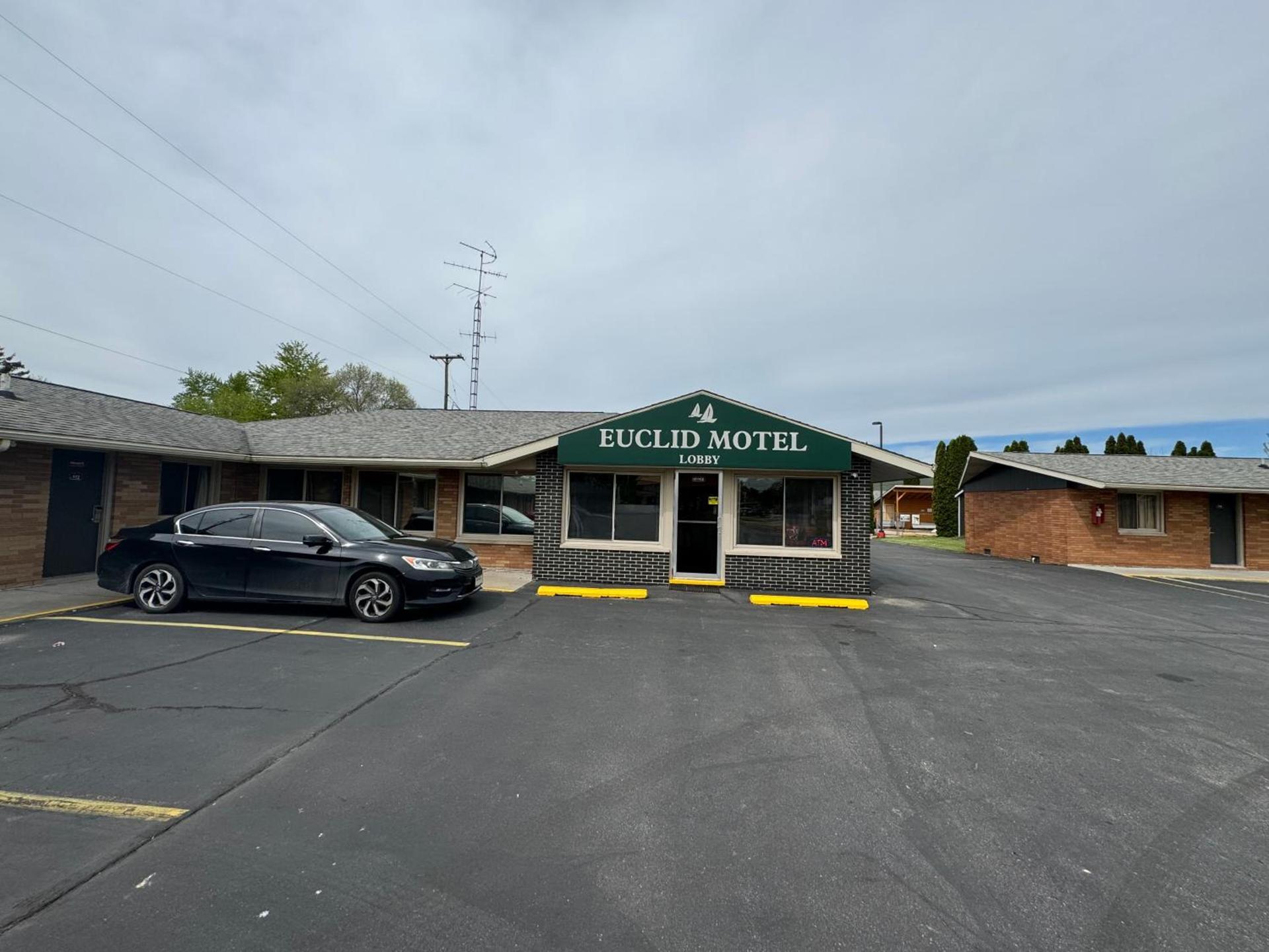 Euclid Motel photo 2