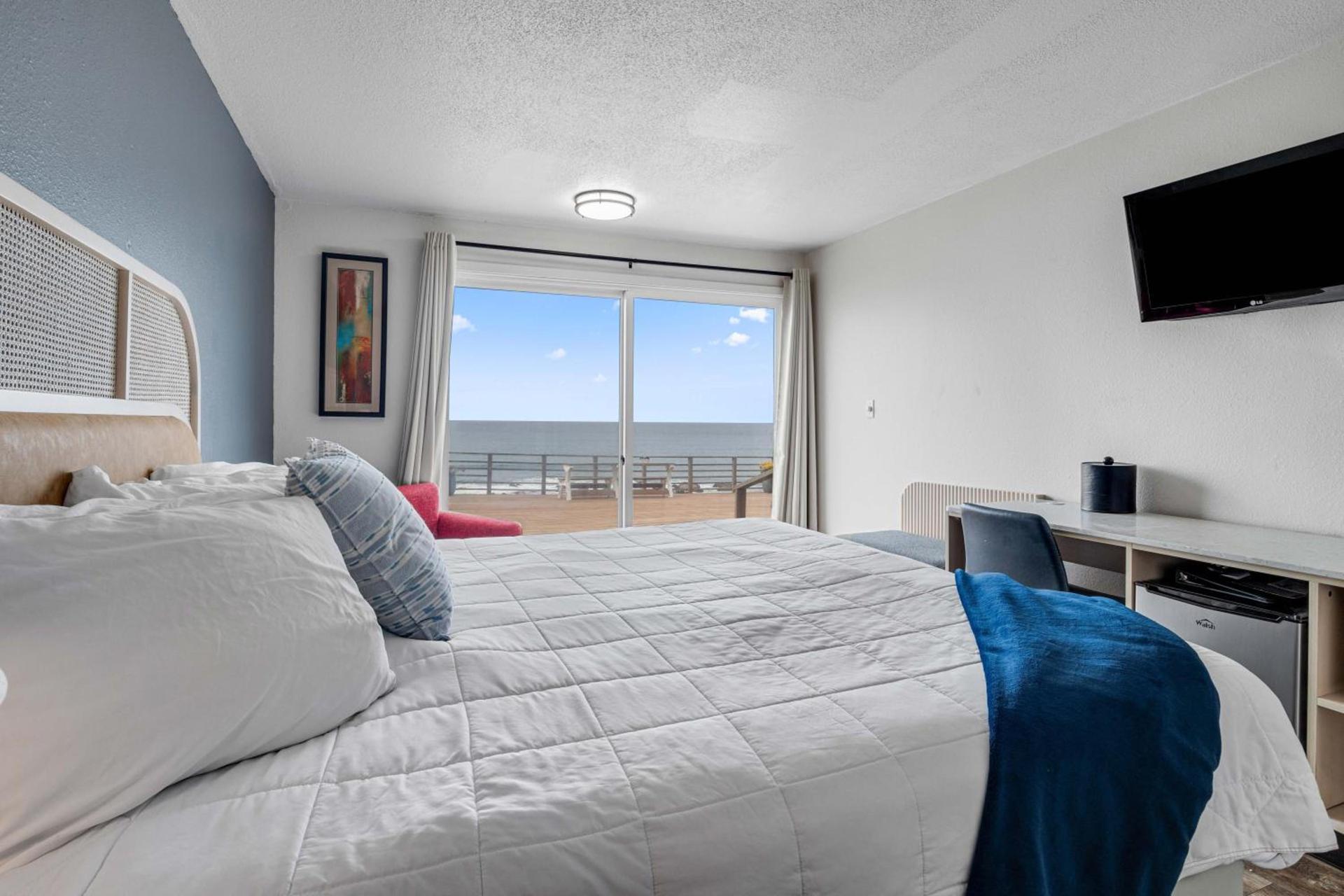 Seagull Beachfront Inn photo 85