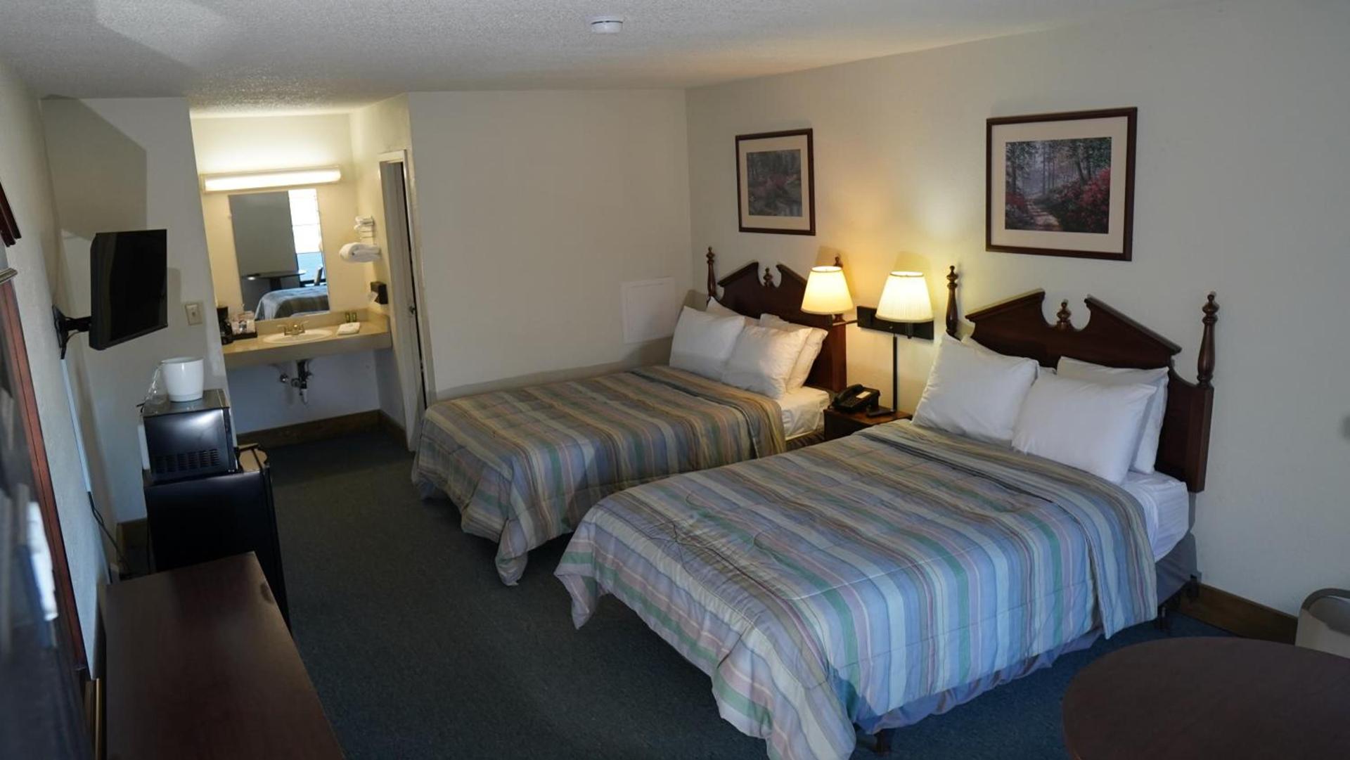 Skyline Lodge photo 20