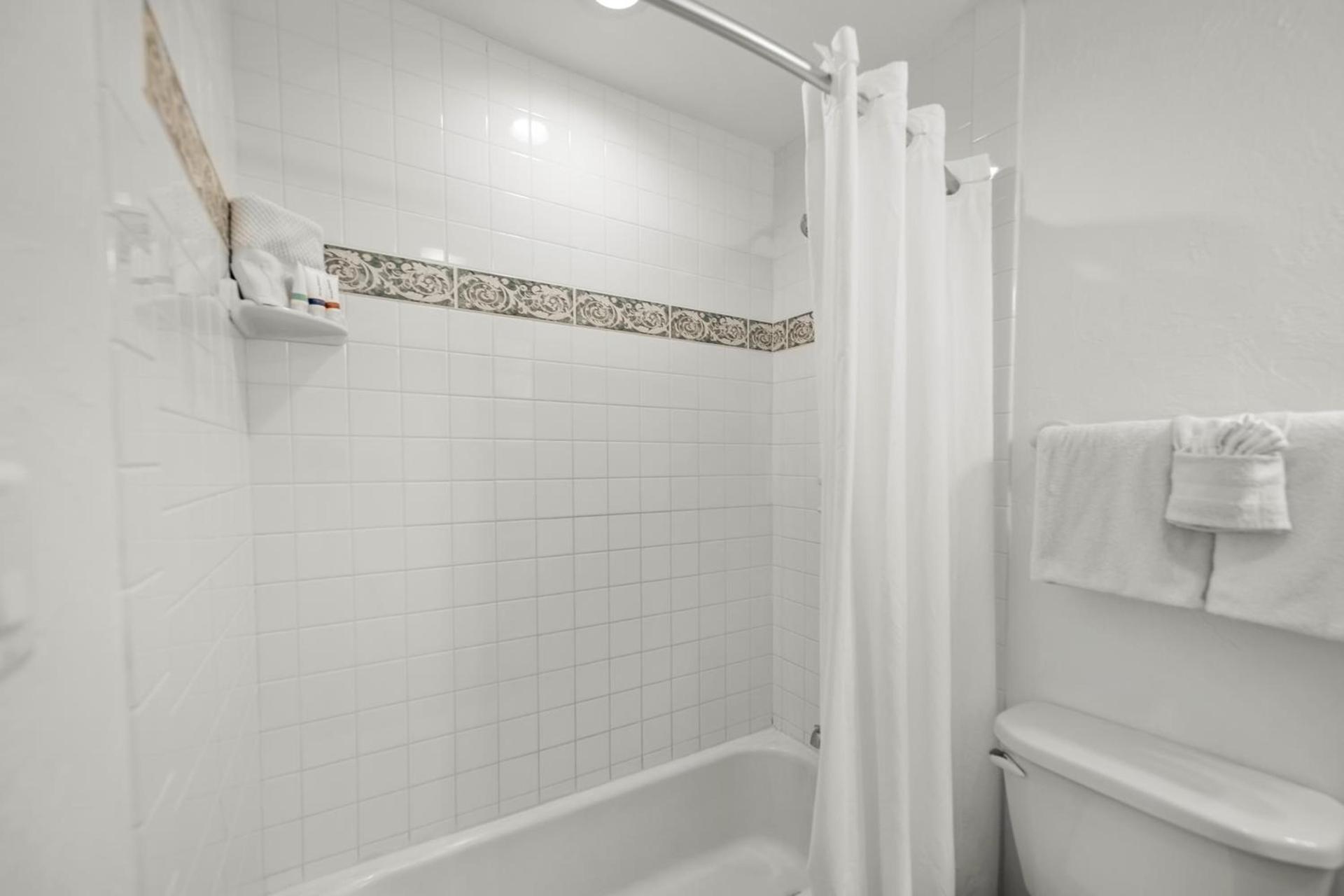 Tropic Isle At Anna Maria Island Inn photo 4
