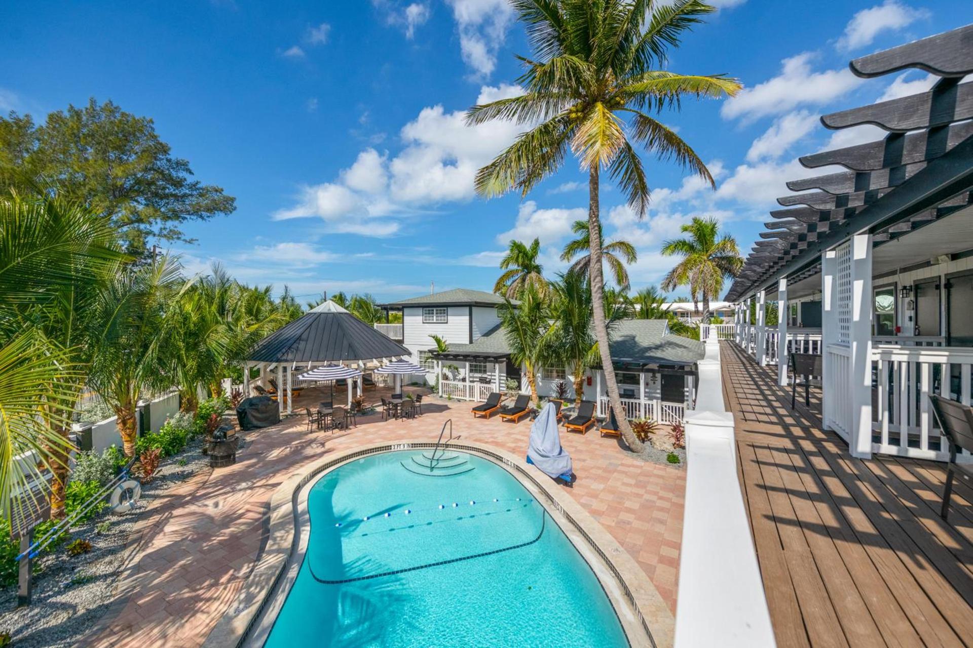 Tropic Isle At Anna Maria Island Inn photo 2