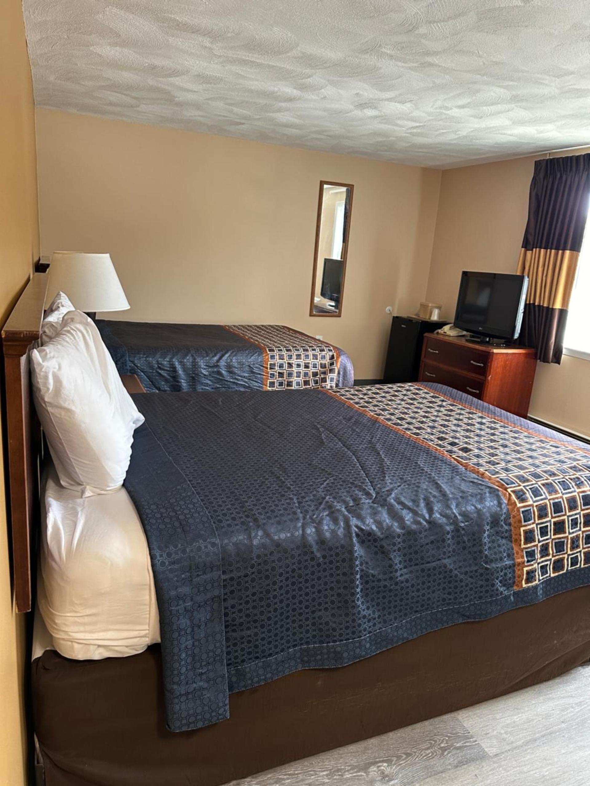 Wickford Motor Inn photo 13