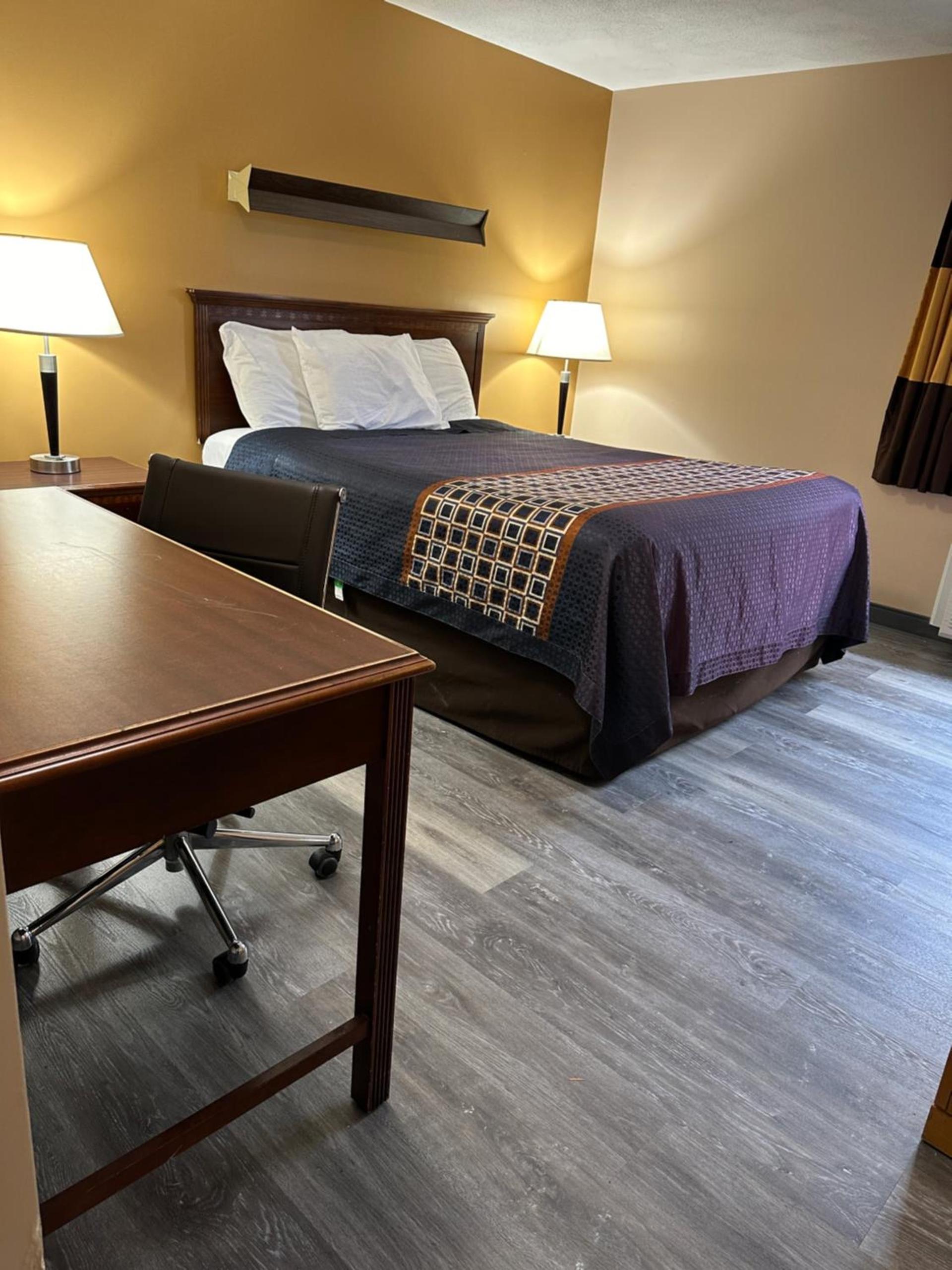 Wickford Motor Inn photo 10