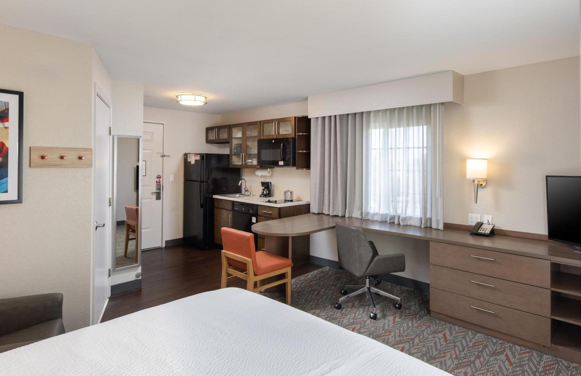 Candlewood Suites Anaheim - Resort Area by IHG photo 61