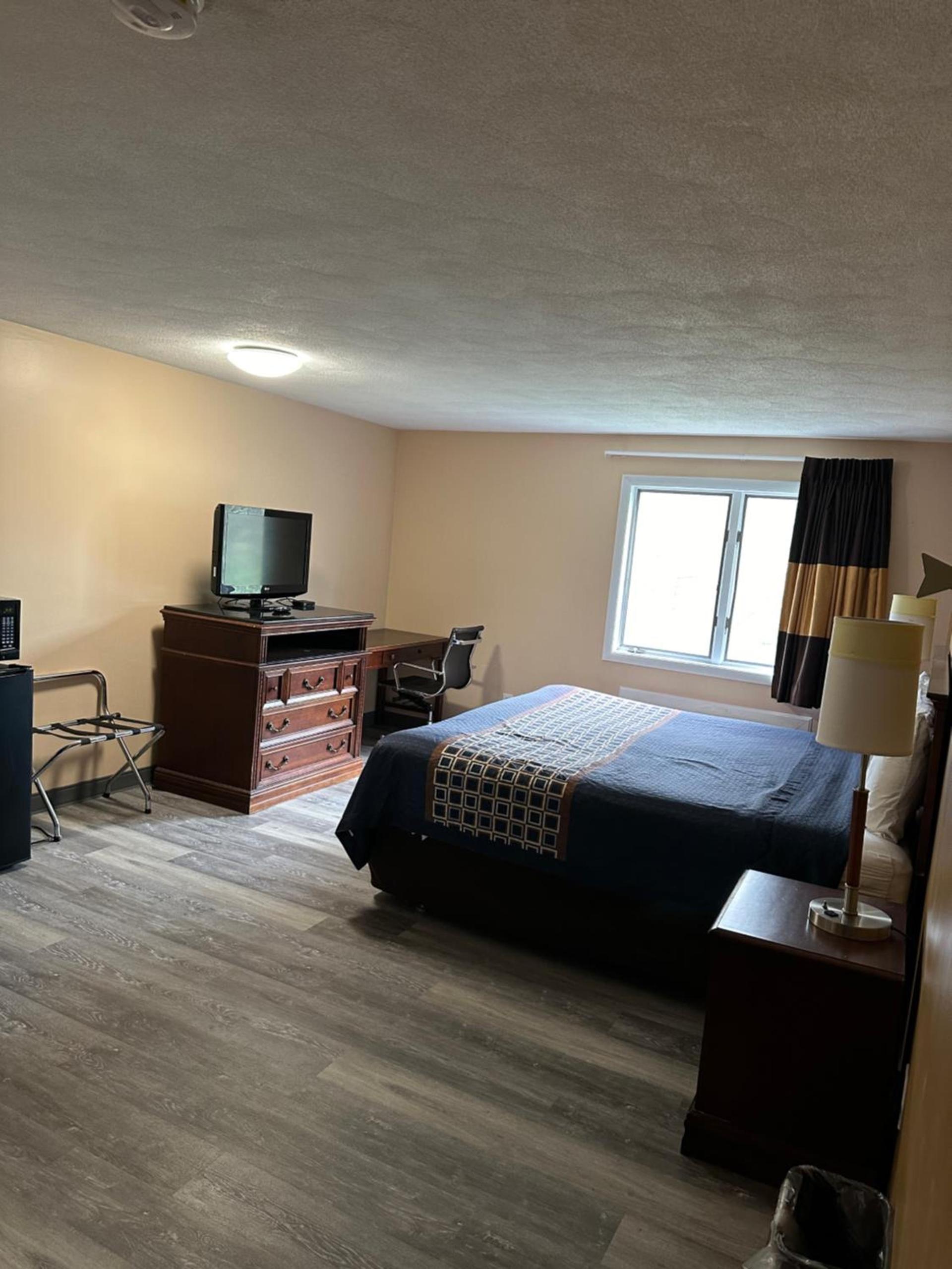 Wickford Motor Inn photo 8