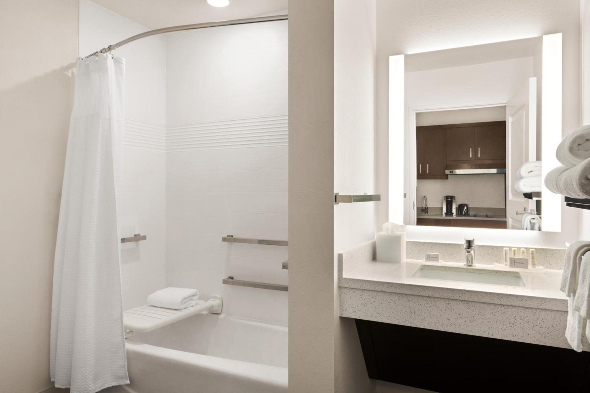 TownePlace Suites Cedar Rapids Marion photo 41