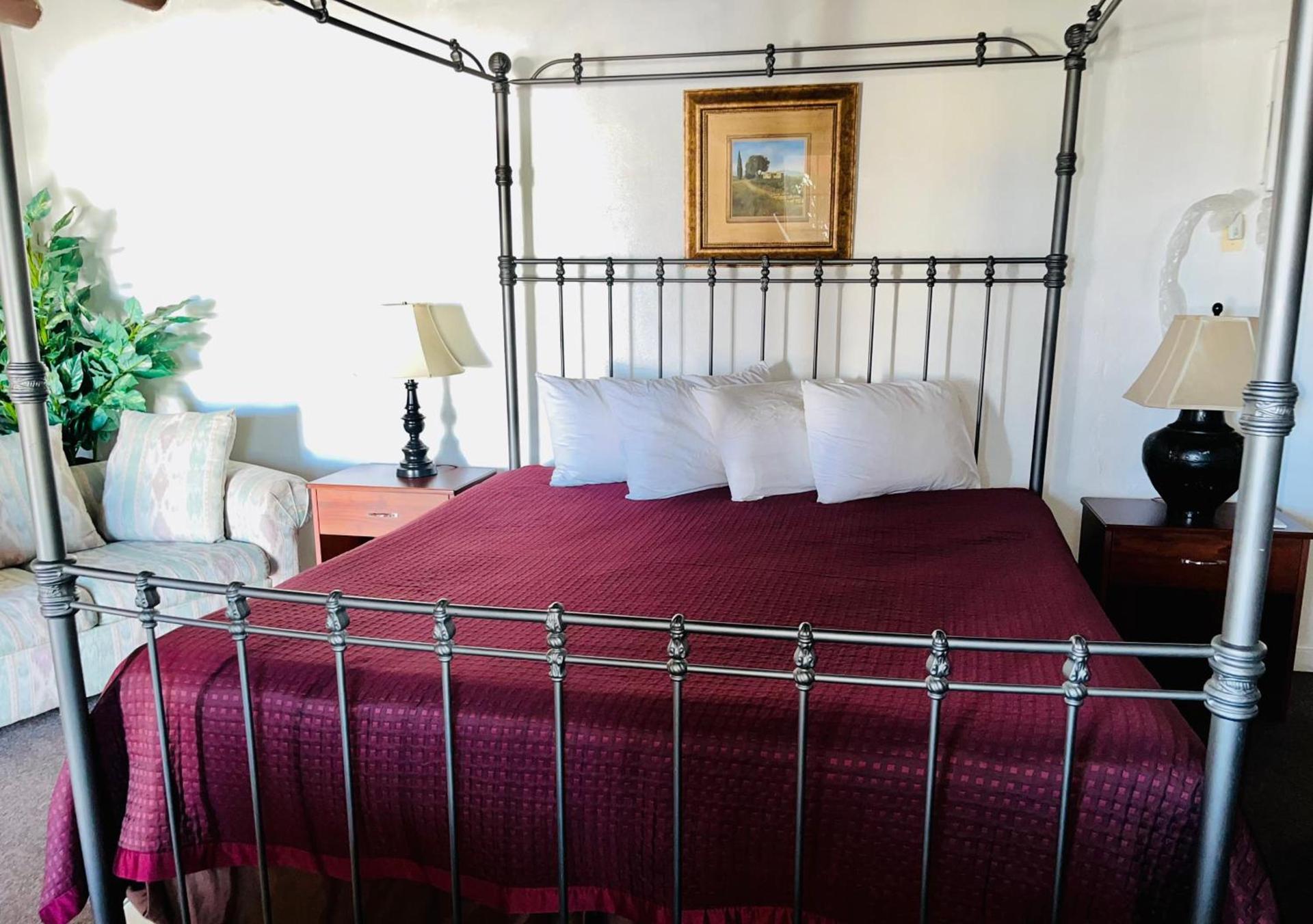Cottonwood Court Motel photo 48