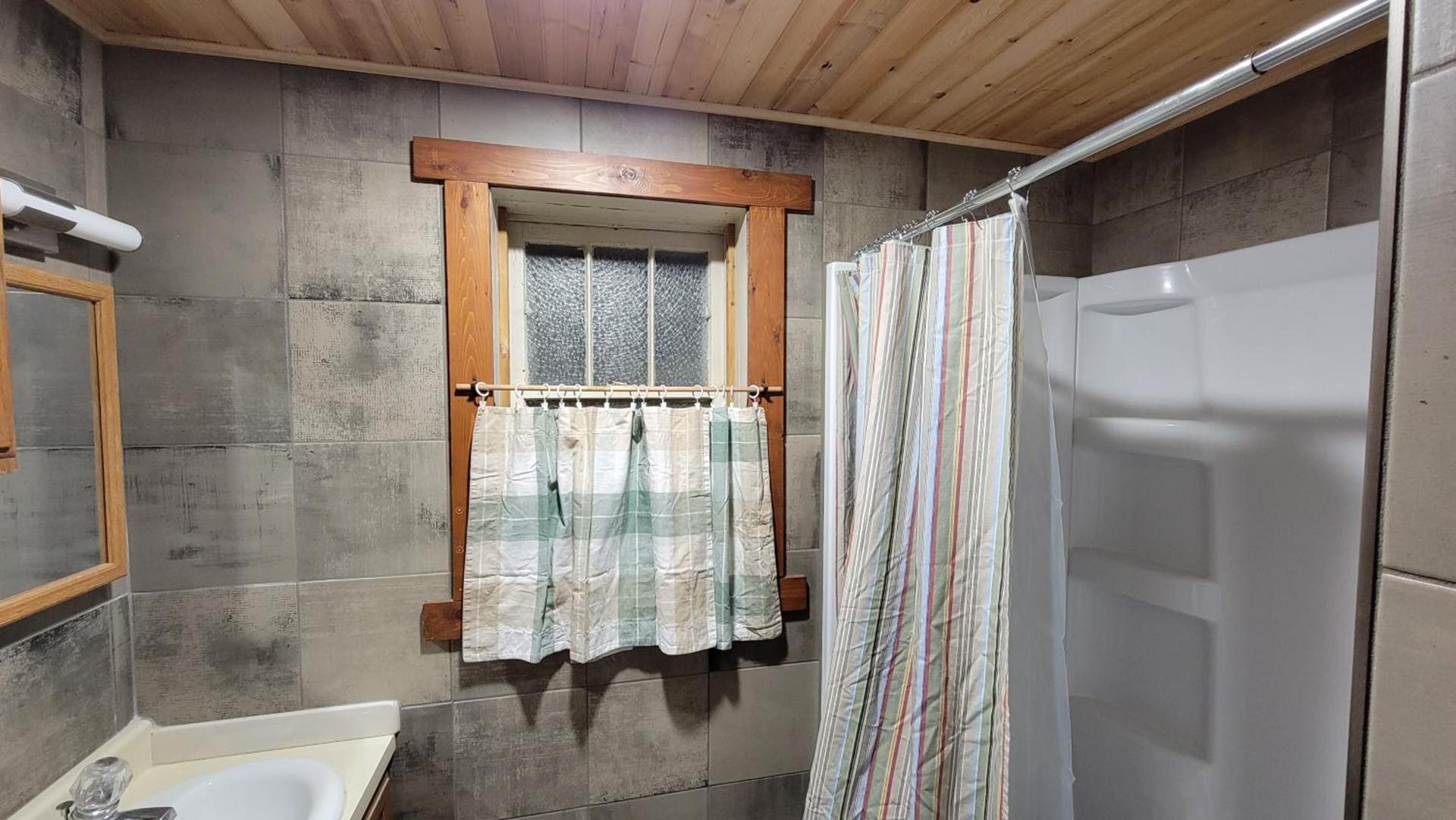 Carls Cabins photo 11