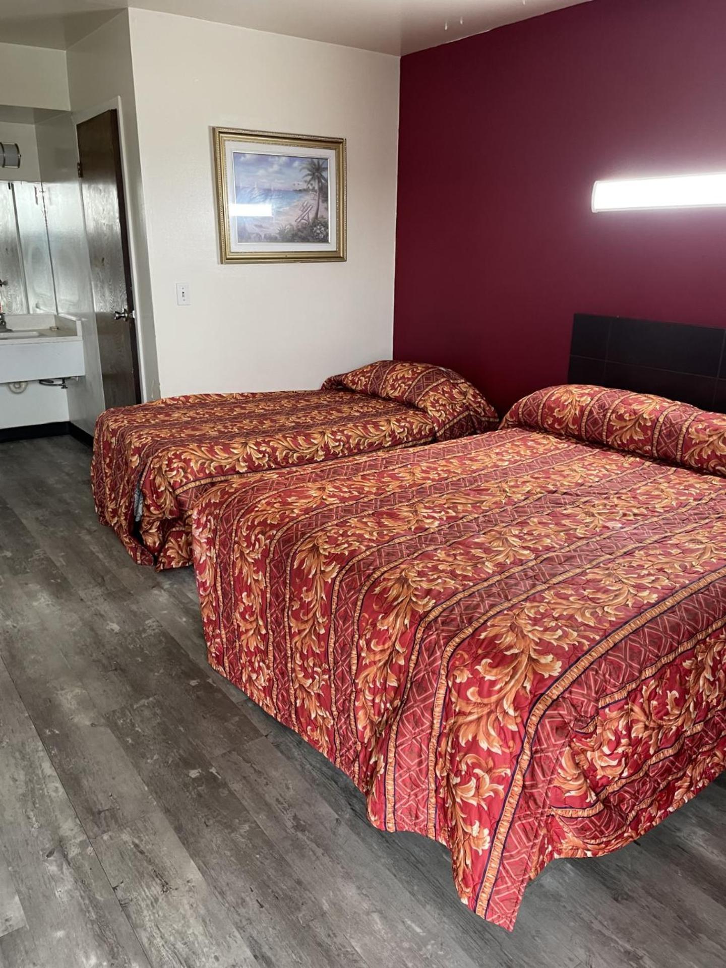 Budget Inn - Elizabeth, NJ photo 8