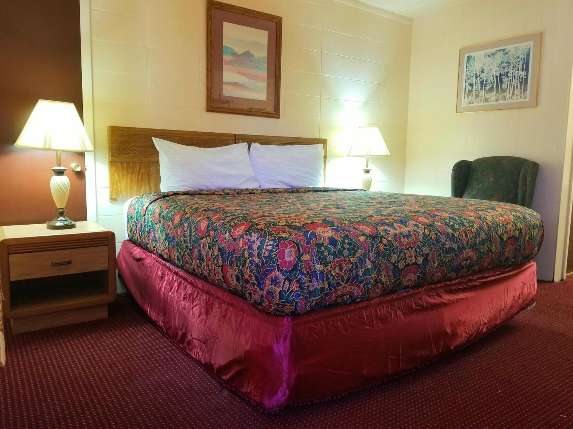 Town House Motor Inn photo 14