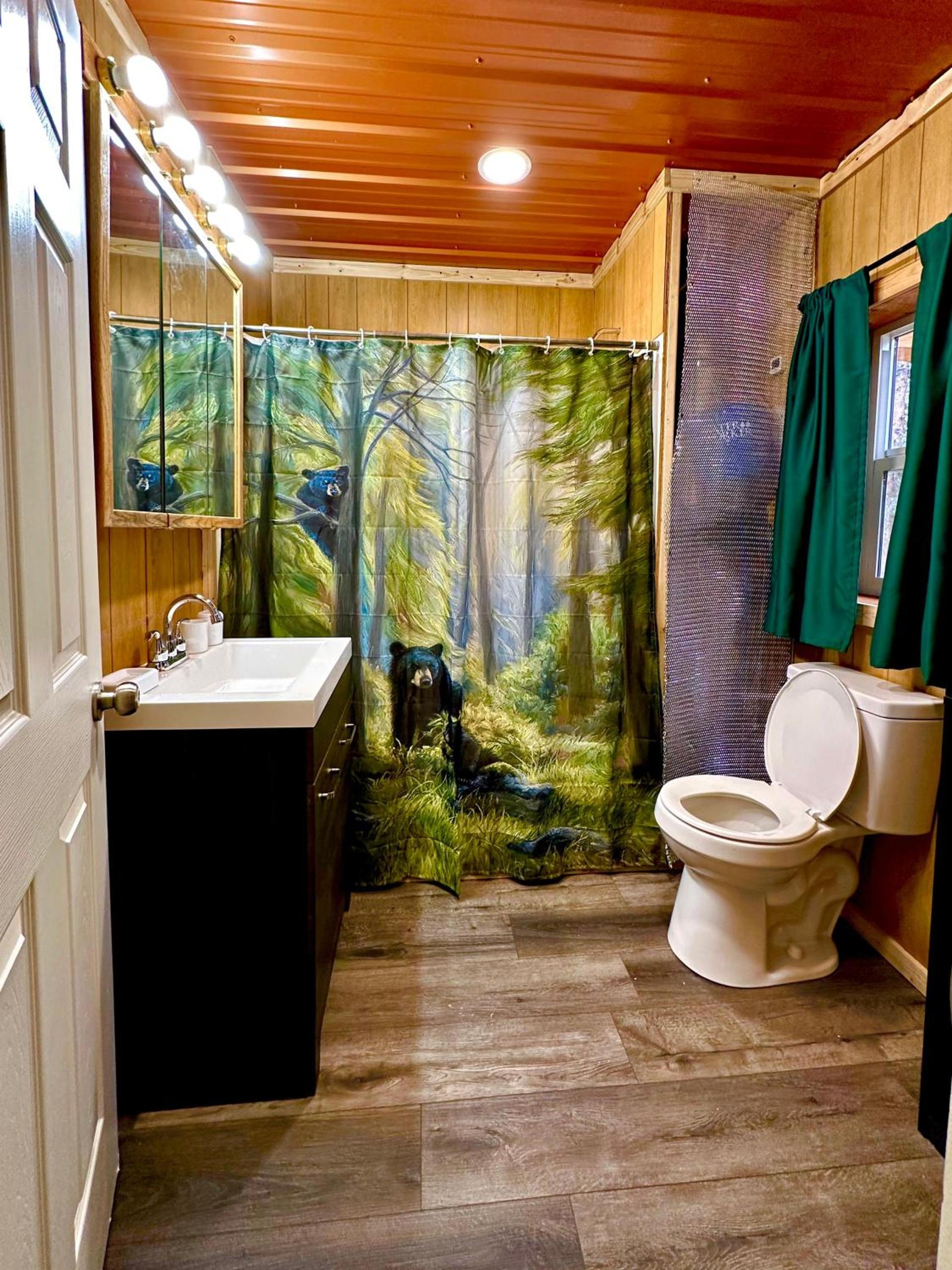 Roberts Lodge photo 12