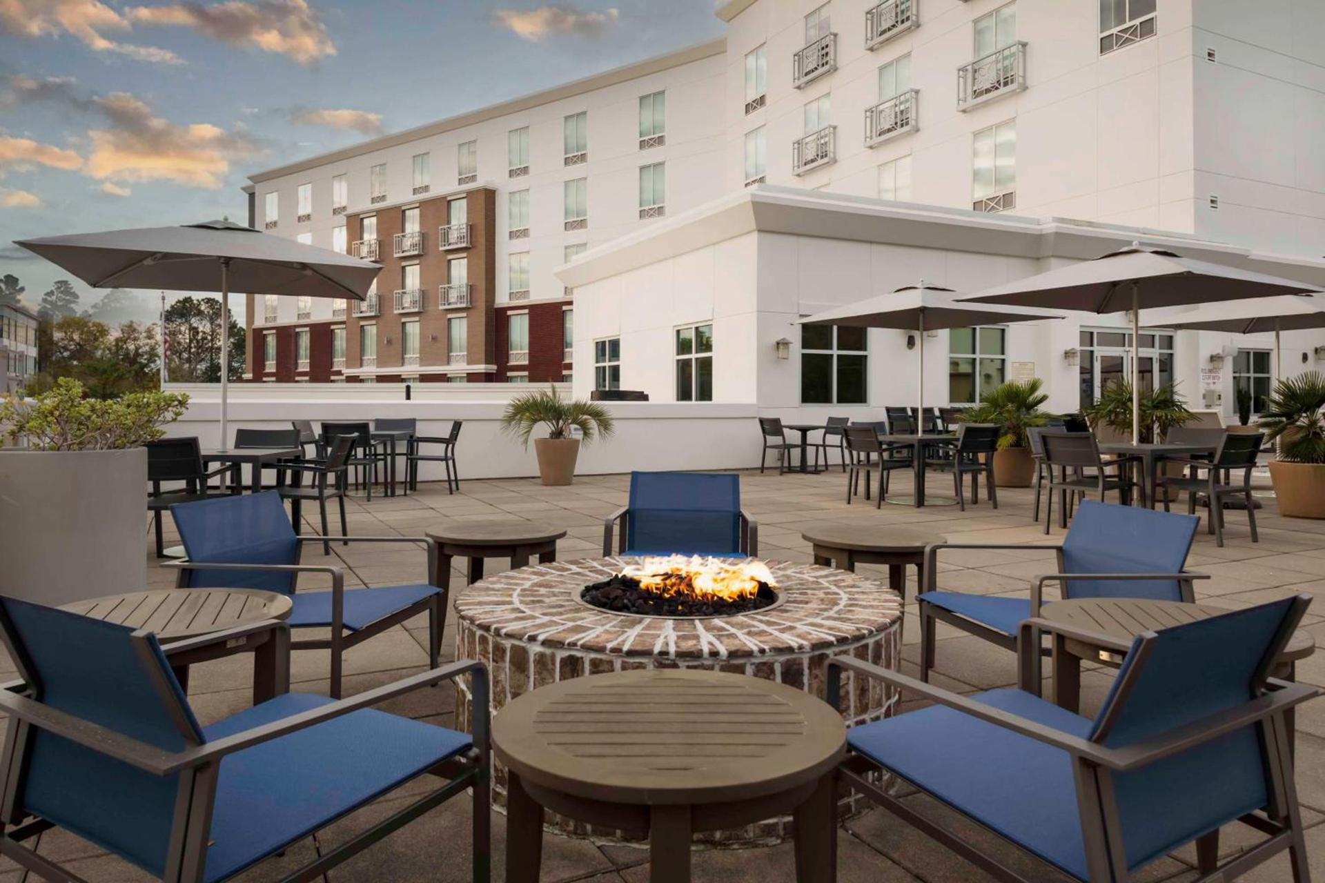 Hilton Garden Inn Charleston / Mt. Pleasant photo 2
