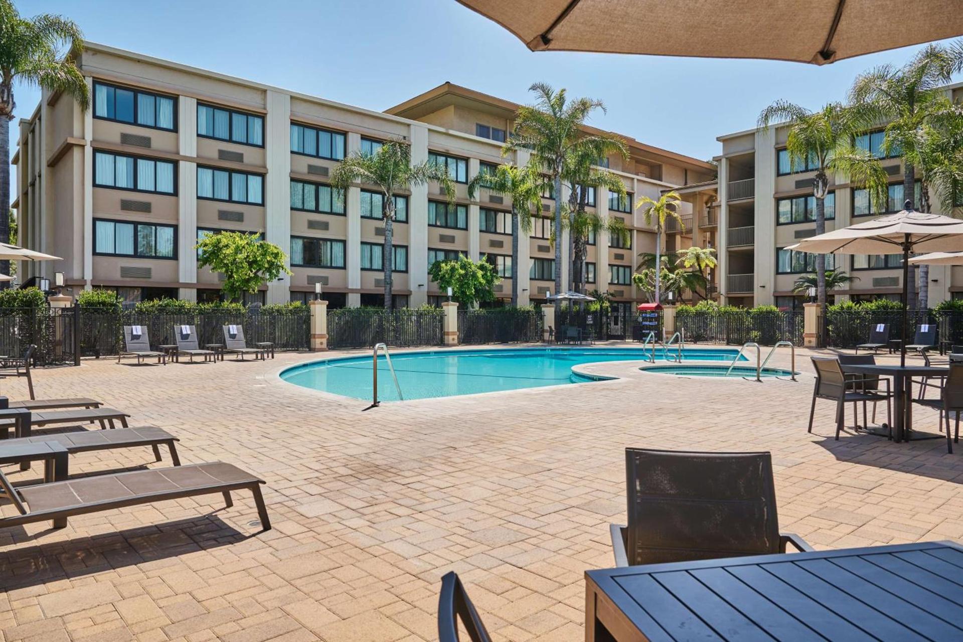 Doubletree by Hilton Buena Park photo 14
