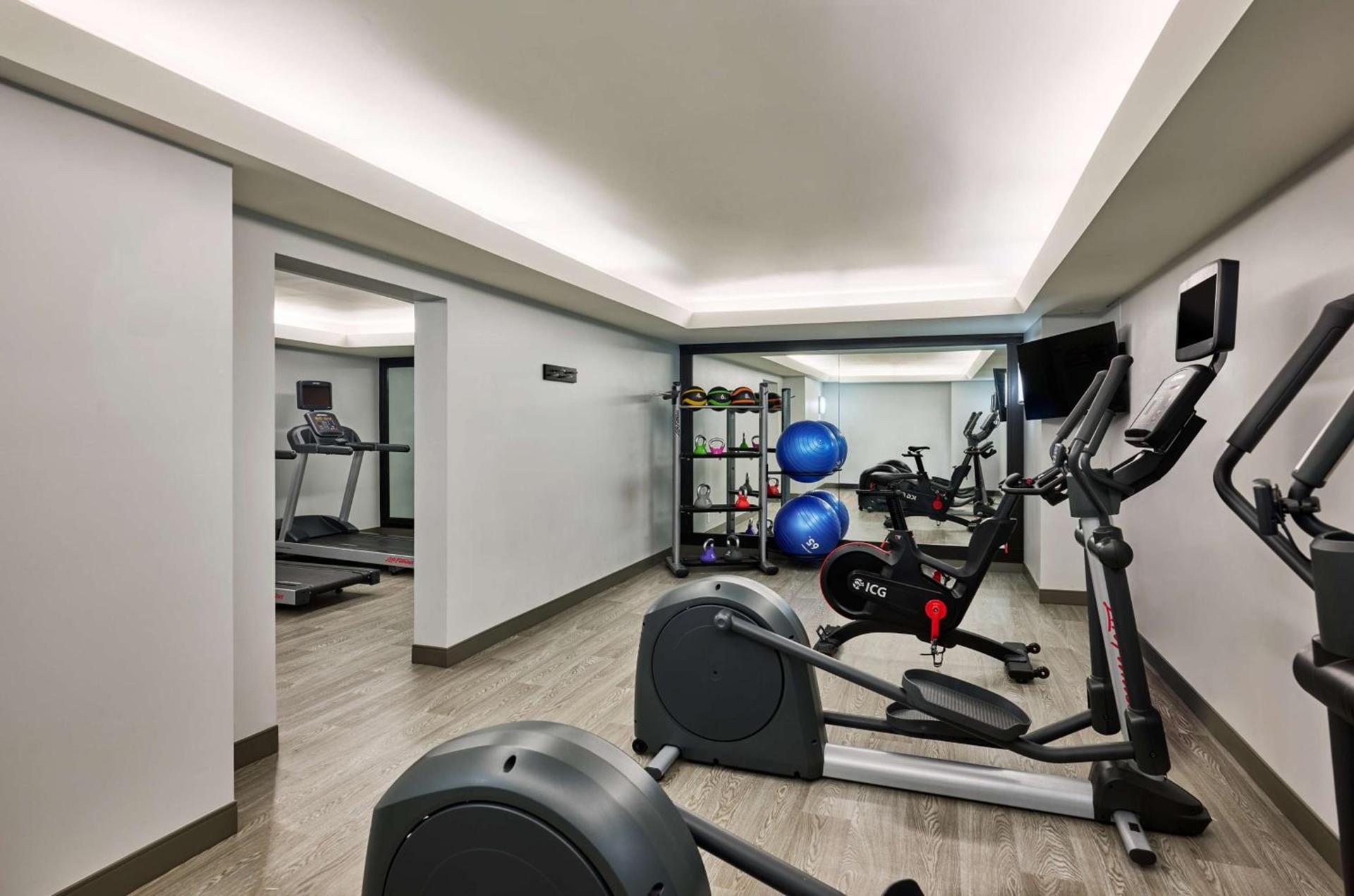 Doubletree by Hilton Buena Park photo 18