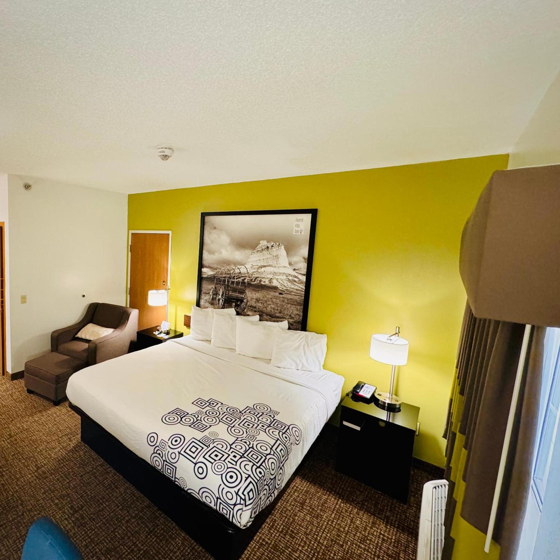 Forest City Inn photo 59