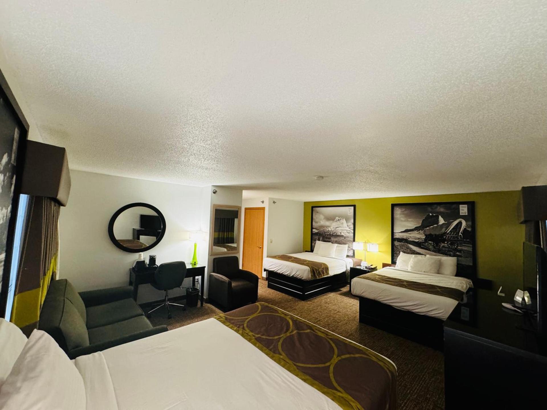 Forest City Inn photo 62