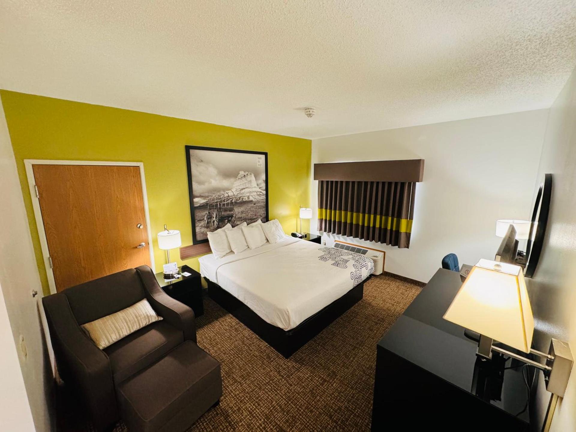 Forest City Inn photo 66
