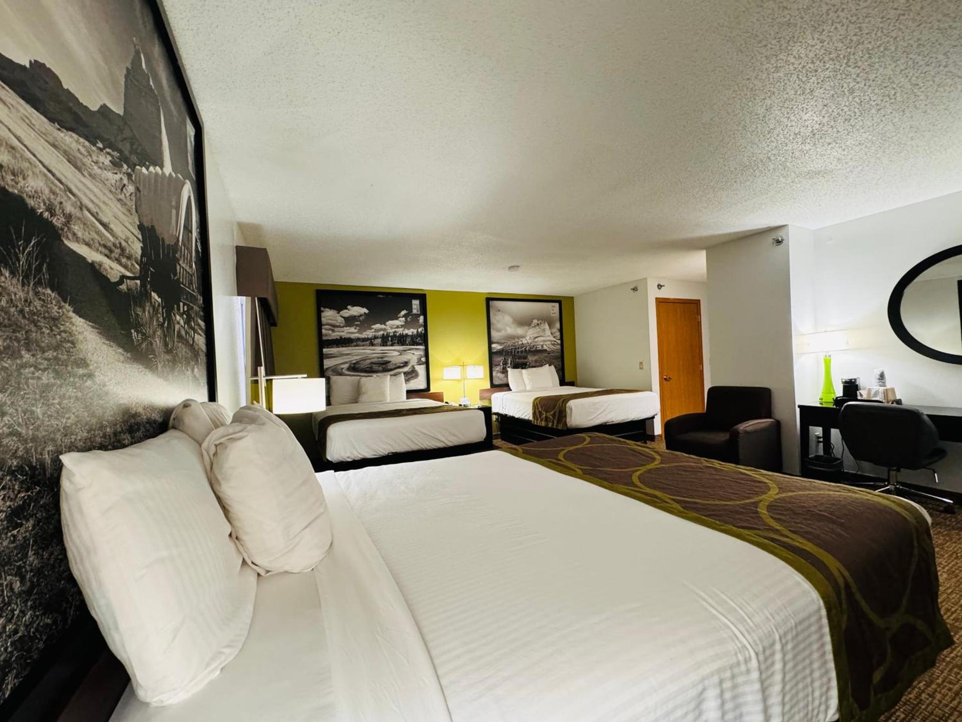 Forest City Inn photo 67