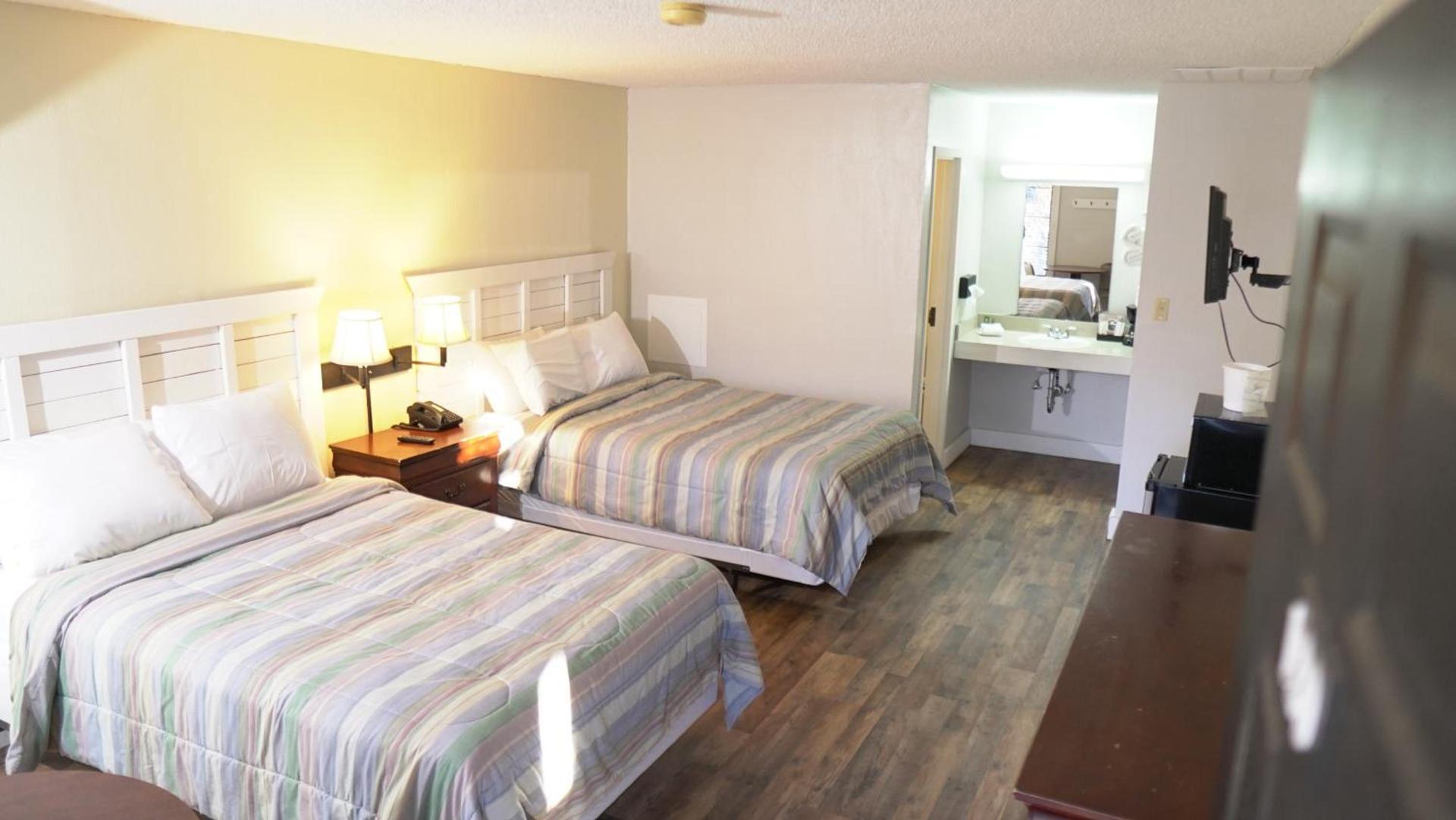 Skyline Lodge photo 22