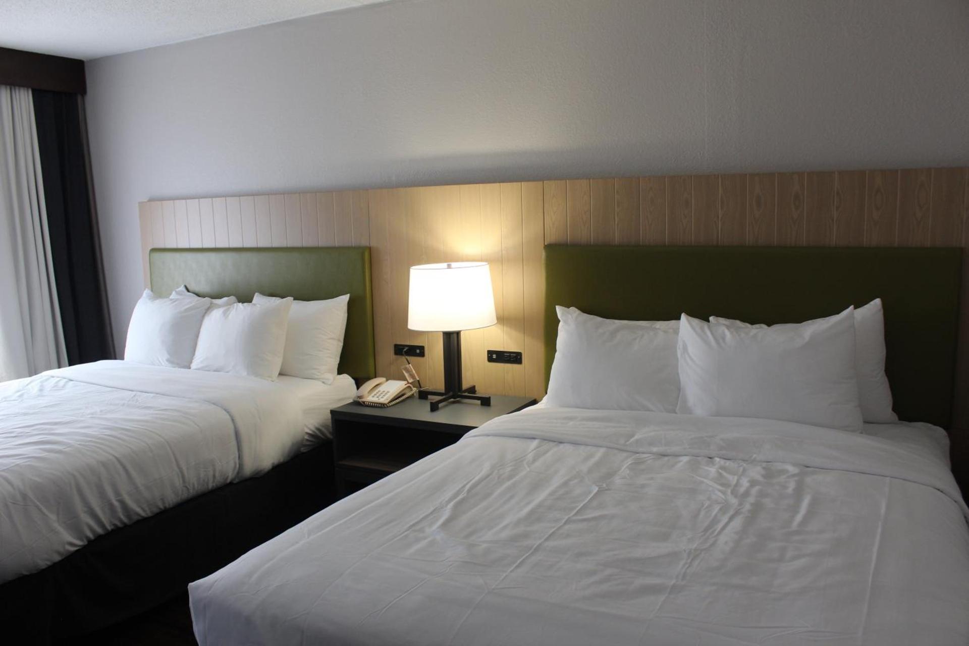 Country Inn & Suites by Radisson, Dunbar - Charleston photo 25