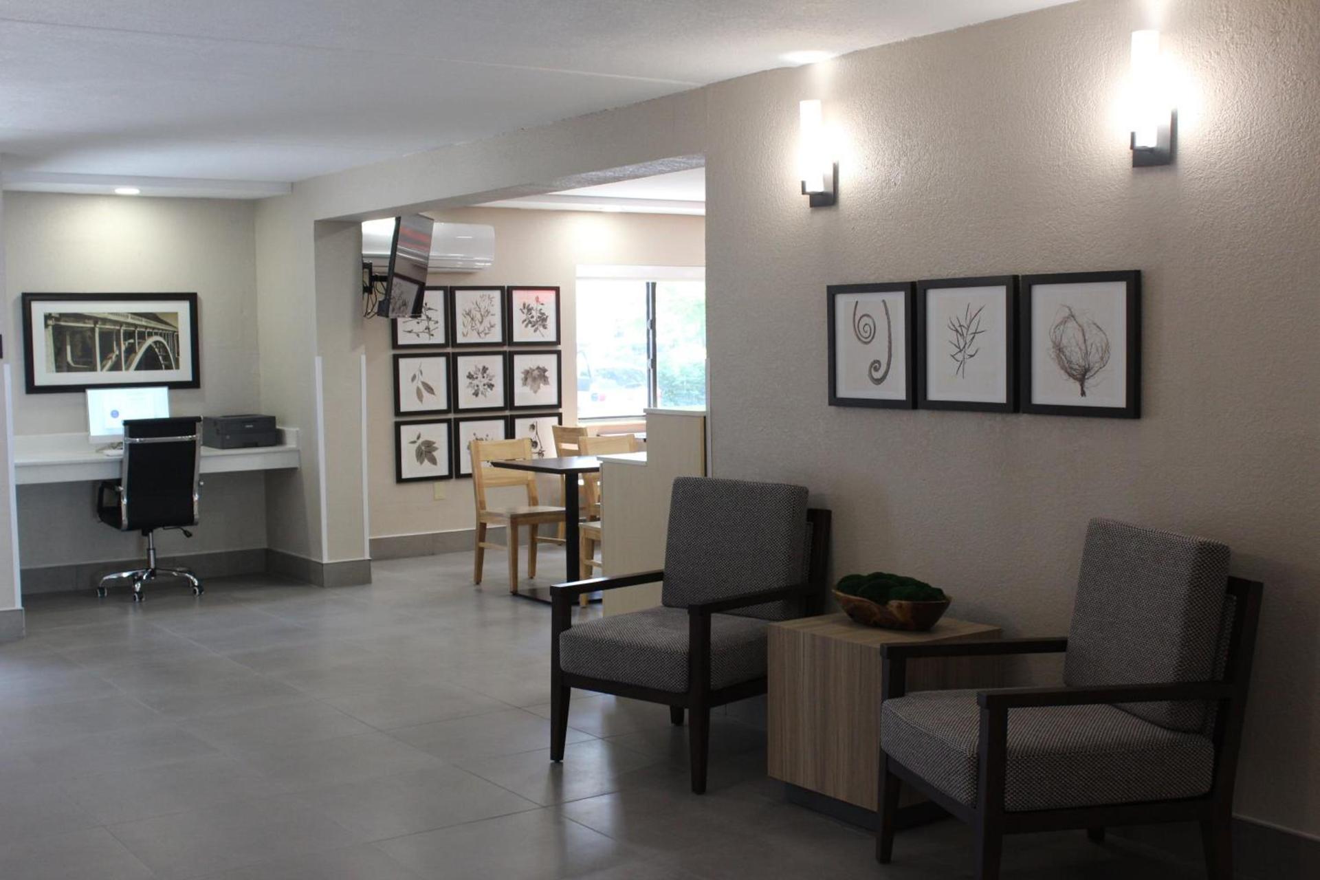 Country Inn & Suites by Radisson, Dunbar - Charleston photo 33