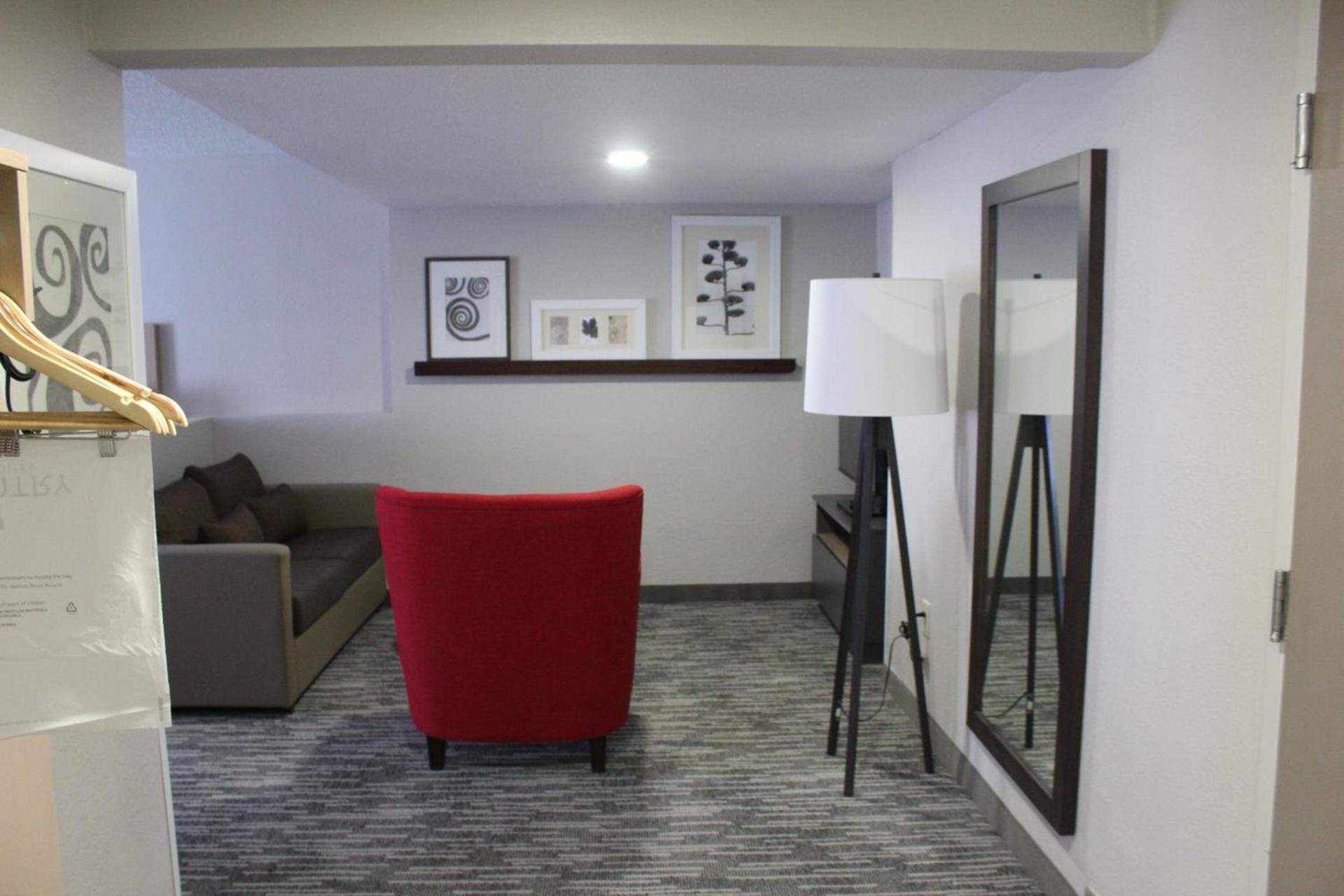 Country Inn & Suites by Radisson, Dunbar - Charleston photo 35