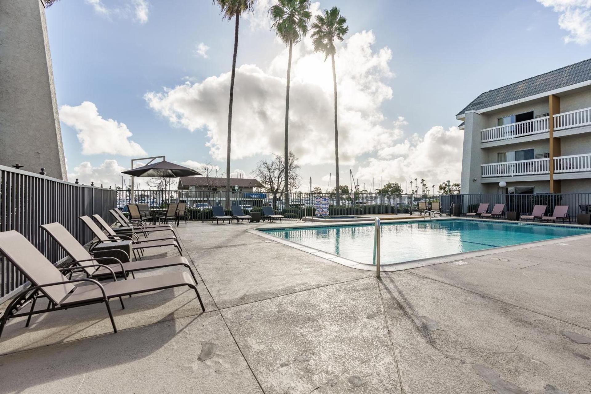 Dana Point Marina Inn photo 18