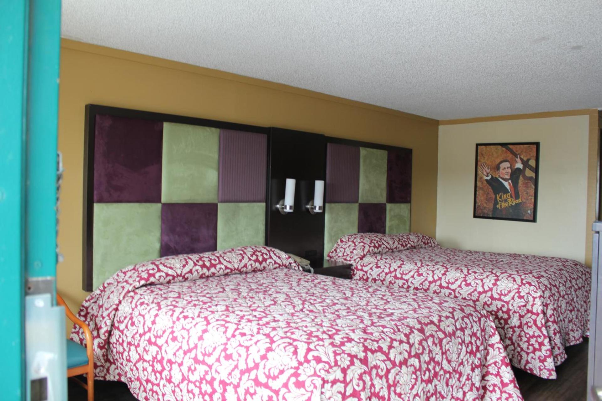 Executive Inn & Suites photo 13