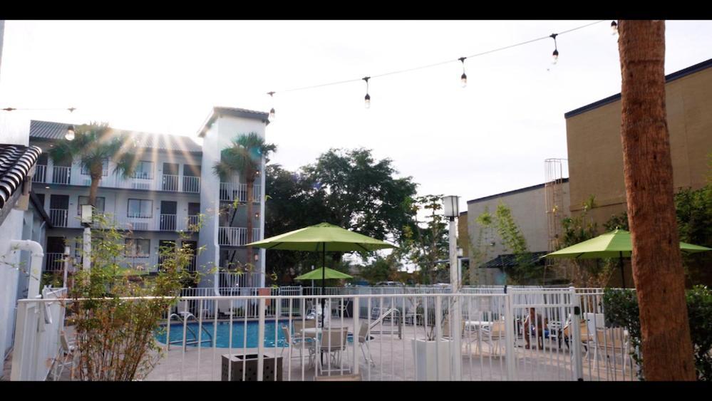 Mai Hana Hotel and Suites I Drive-Theme Parks photo 7
