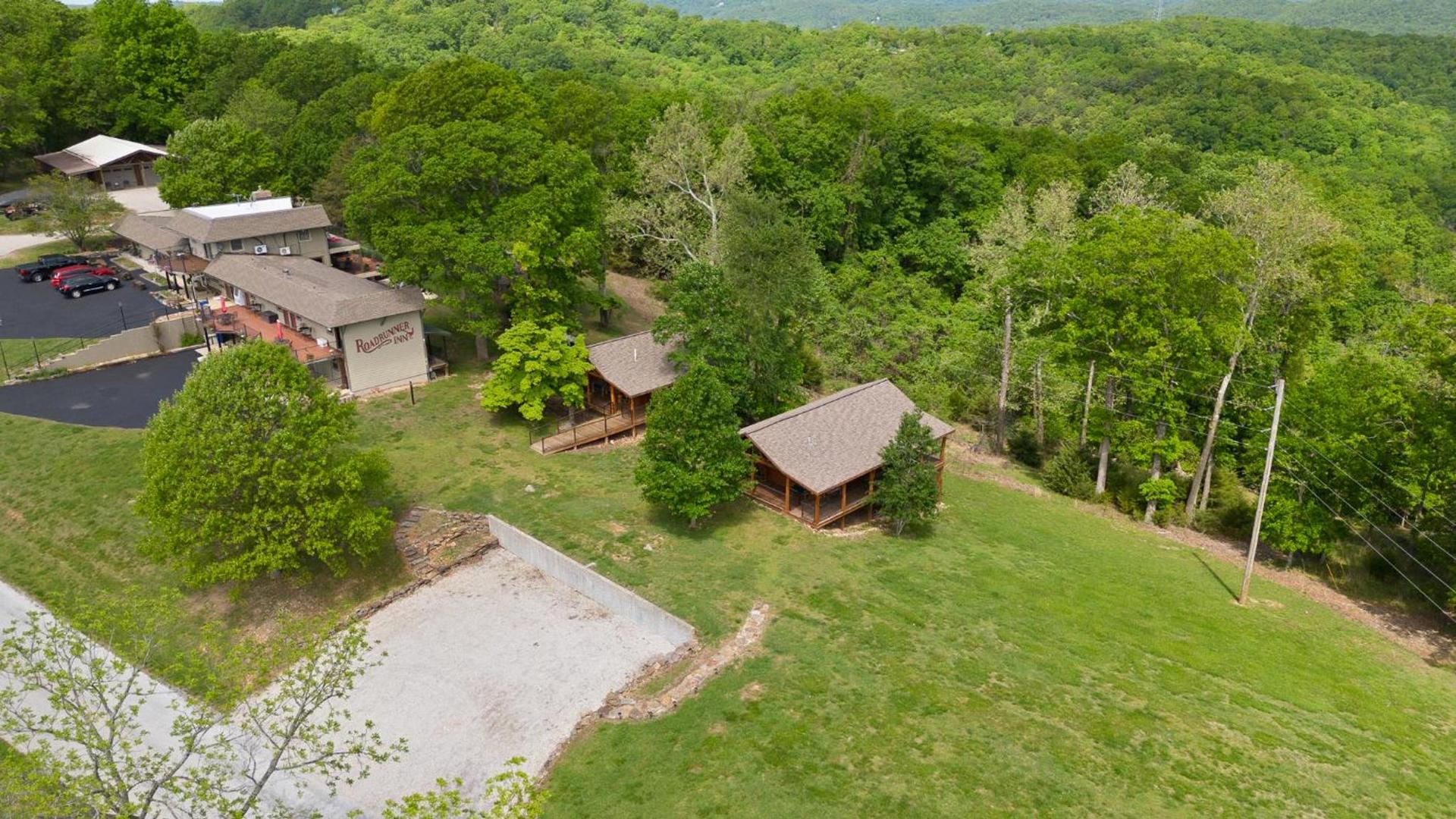Roadrunner Inn and Log Cabins photo 37