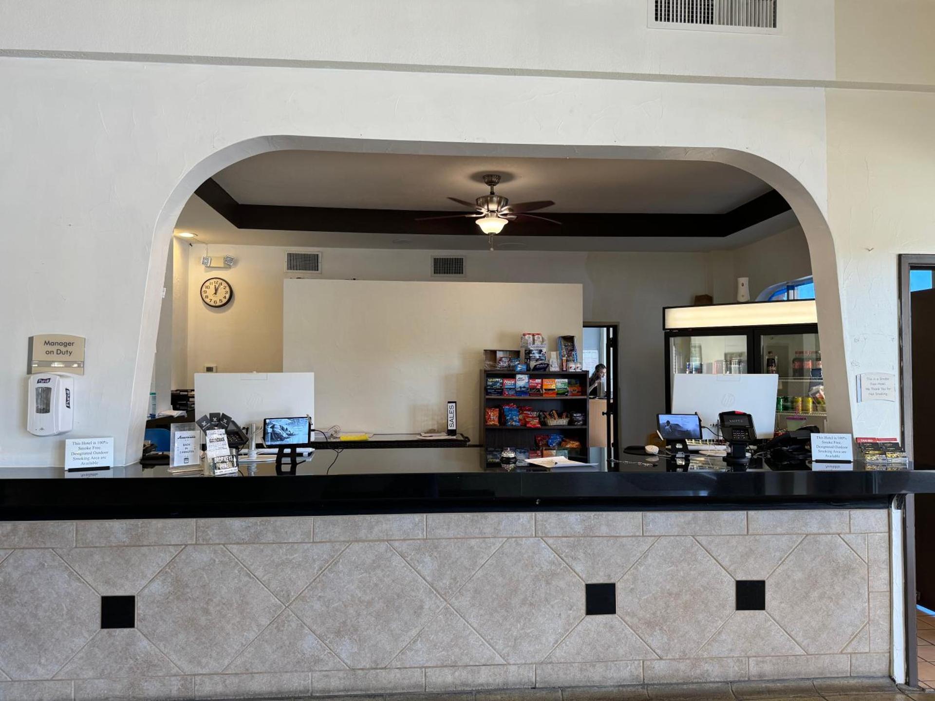 Hotel Americana photo 3