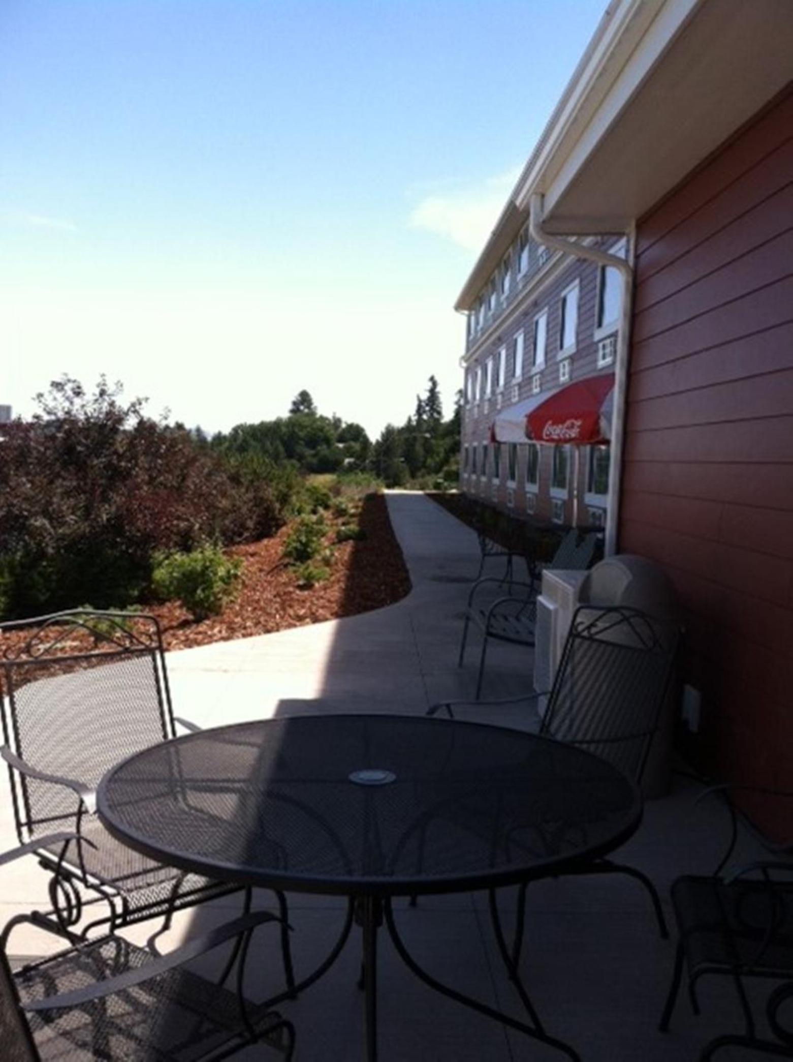 Coast Hilltop Inn photo 42
