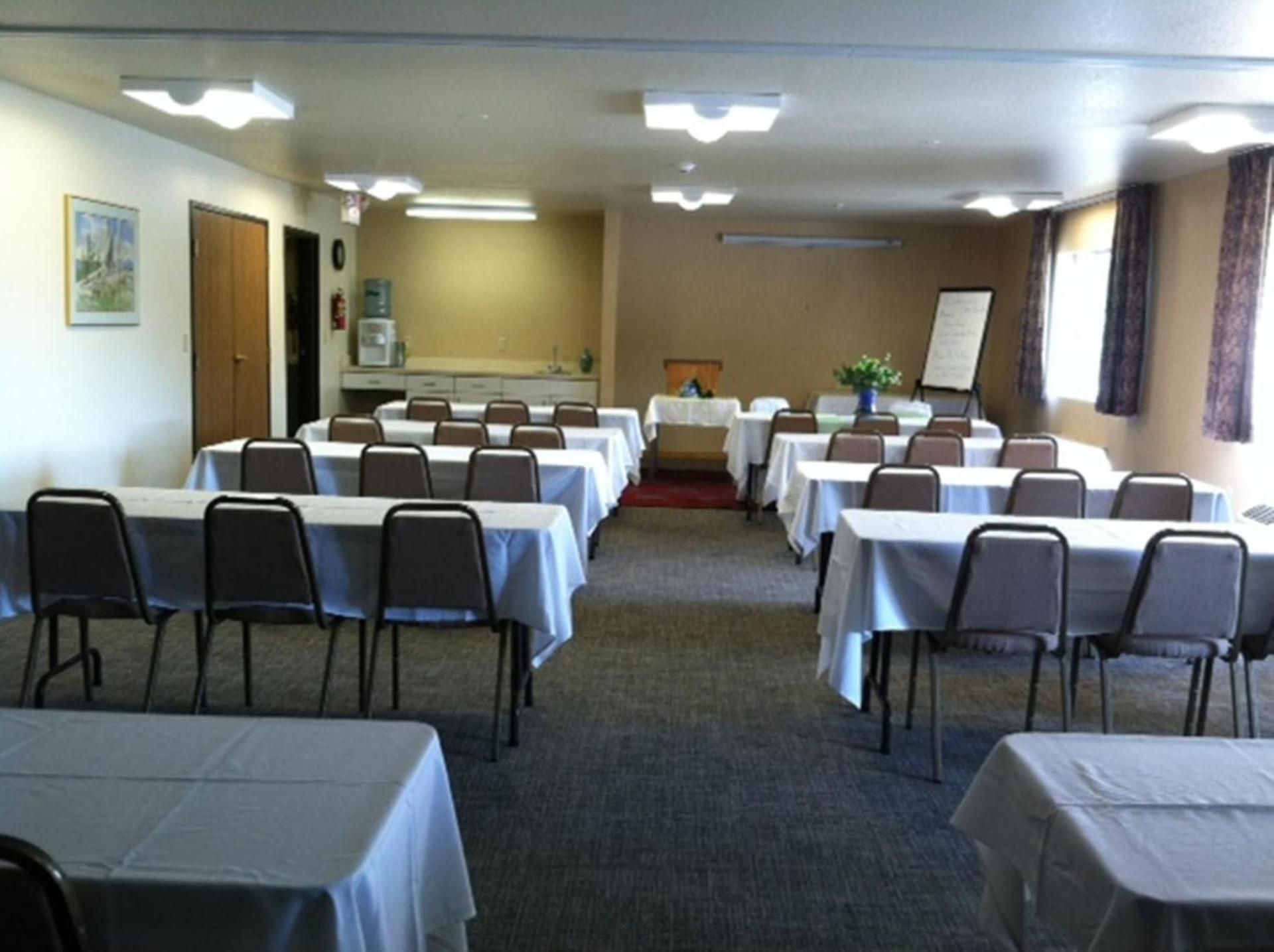 Coast Hilltop Inn photo 46